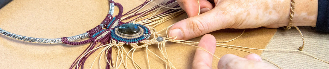 Débuter le micro-macramé en 3 étapes ! - Solyluna Macramé