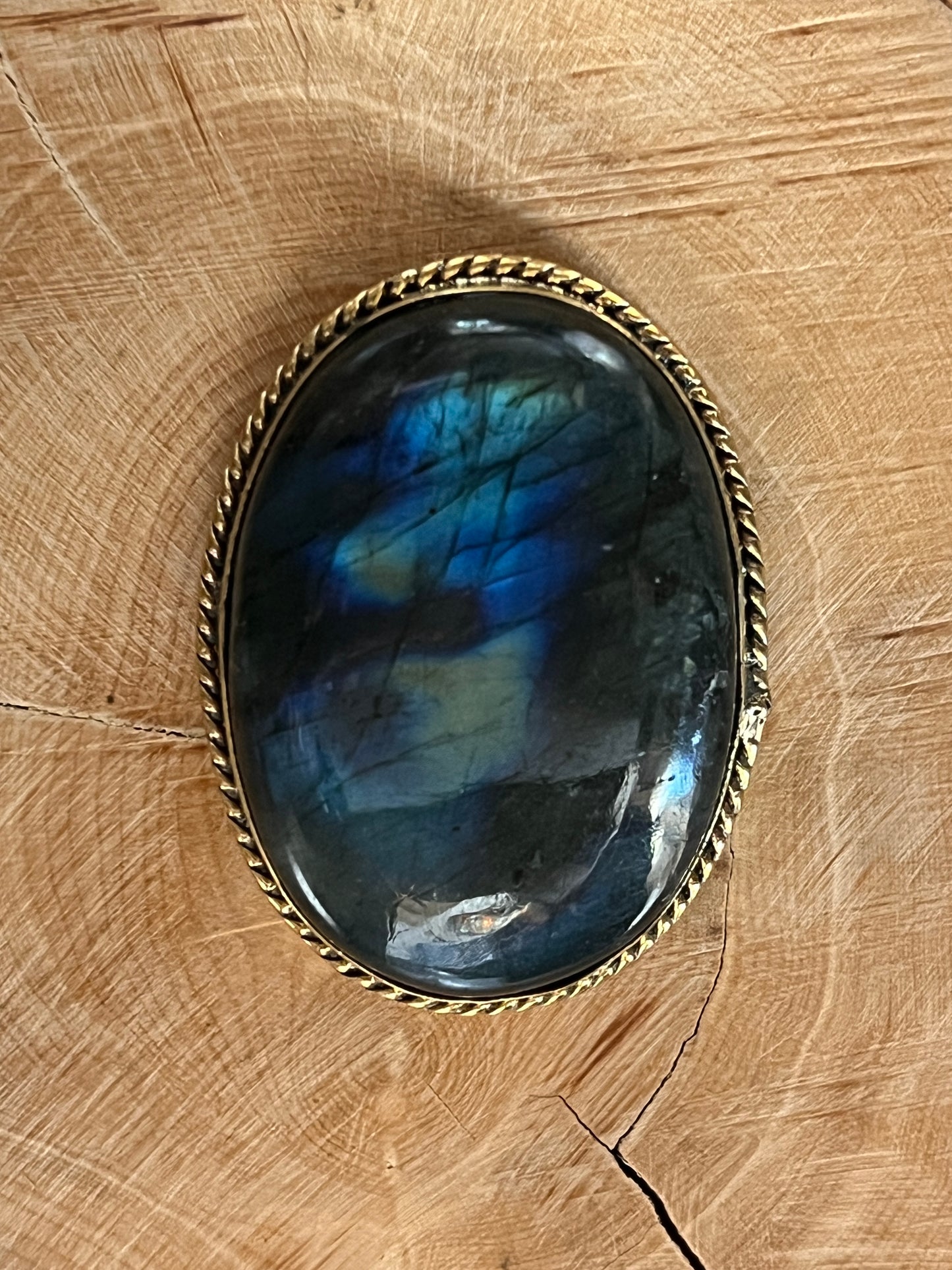 Labradorite sertie doré n°D5 (3,5cm x 2,6cm)