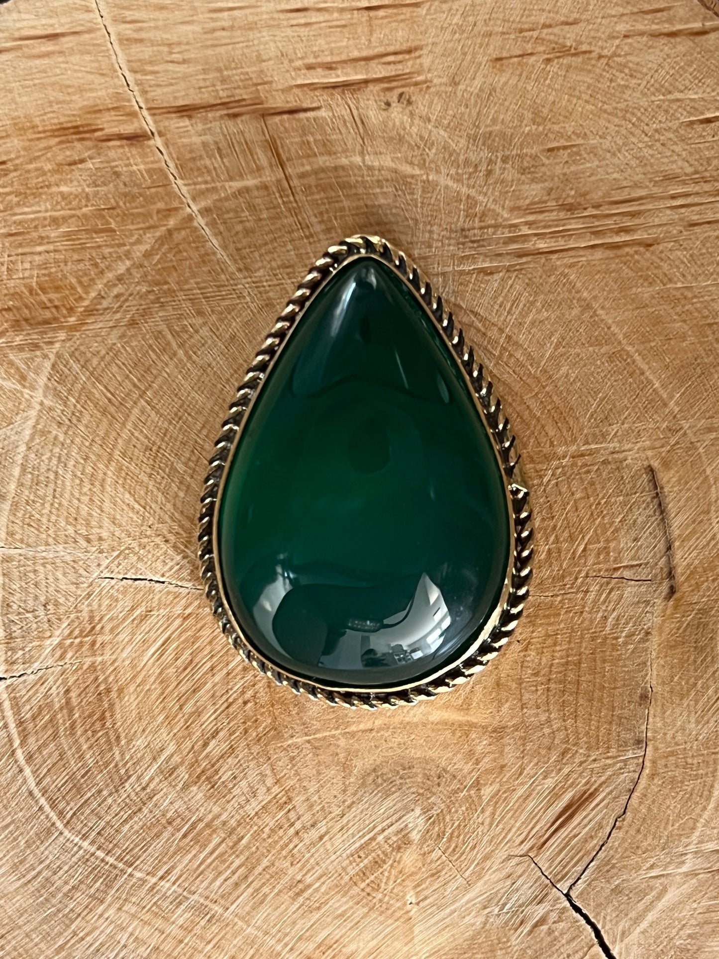 Onyx Verte sertie doré n°D1 (3,5cm x 2,5cm)