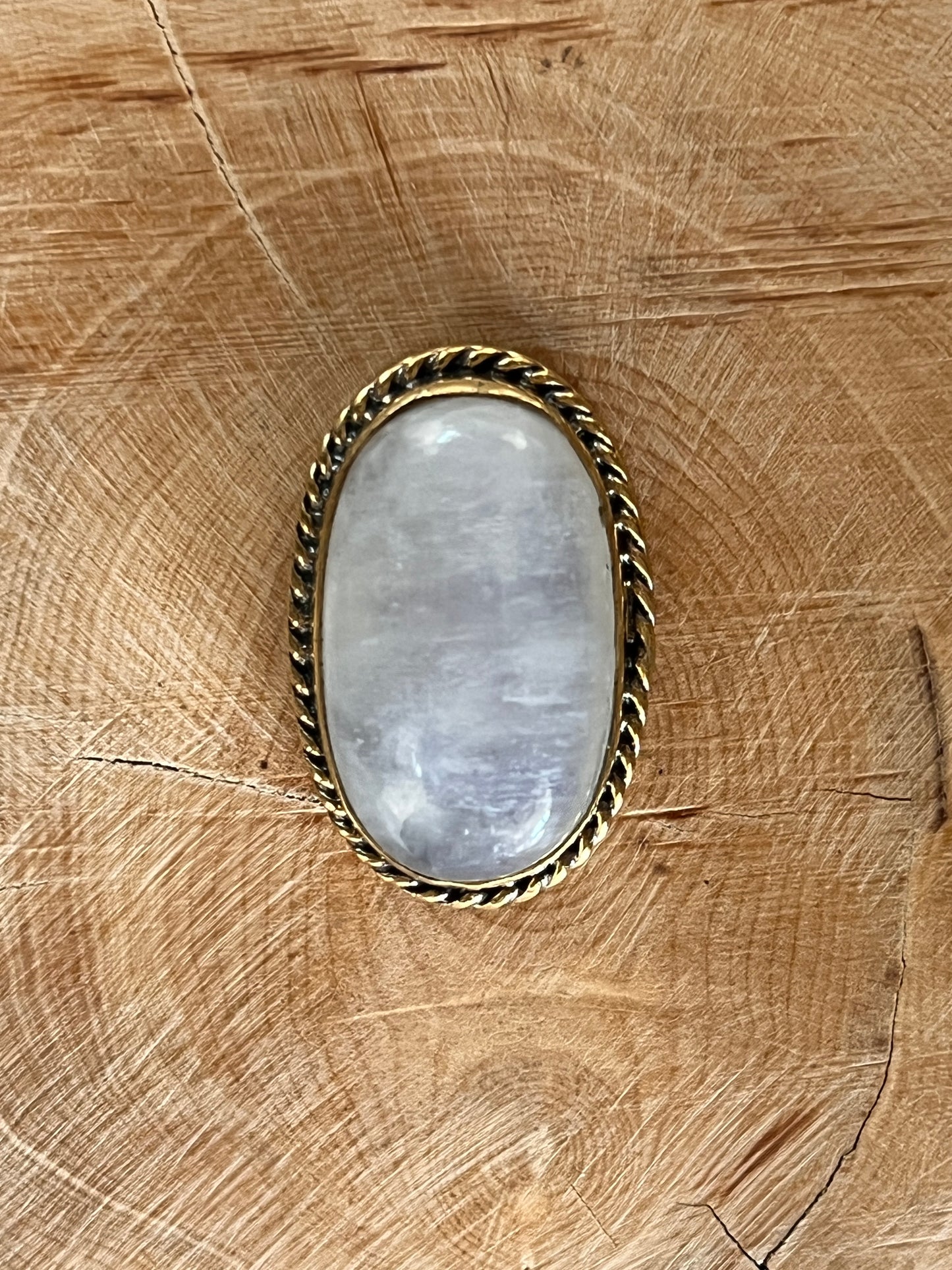 Pierre de lune sertie doré n°D2 (2,9cm x 1,8cm)