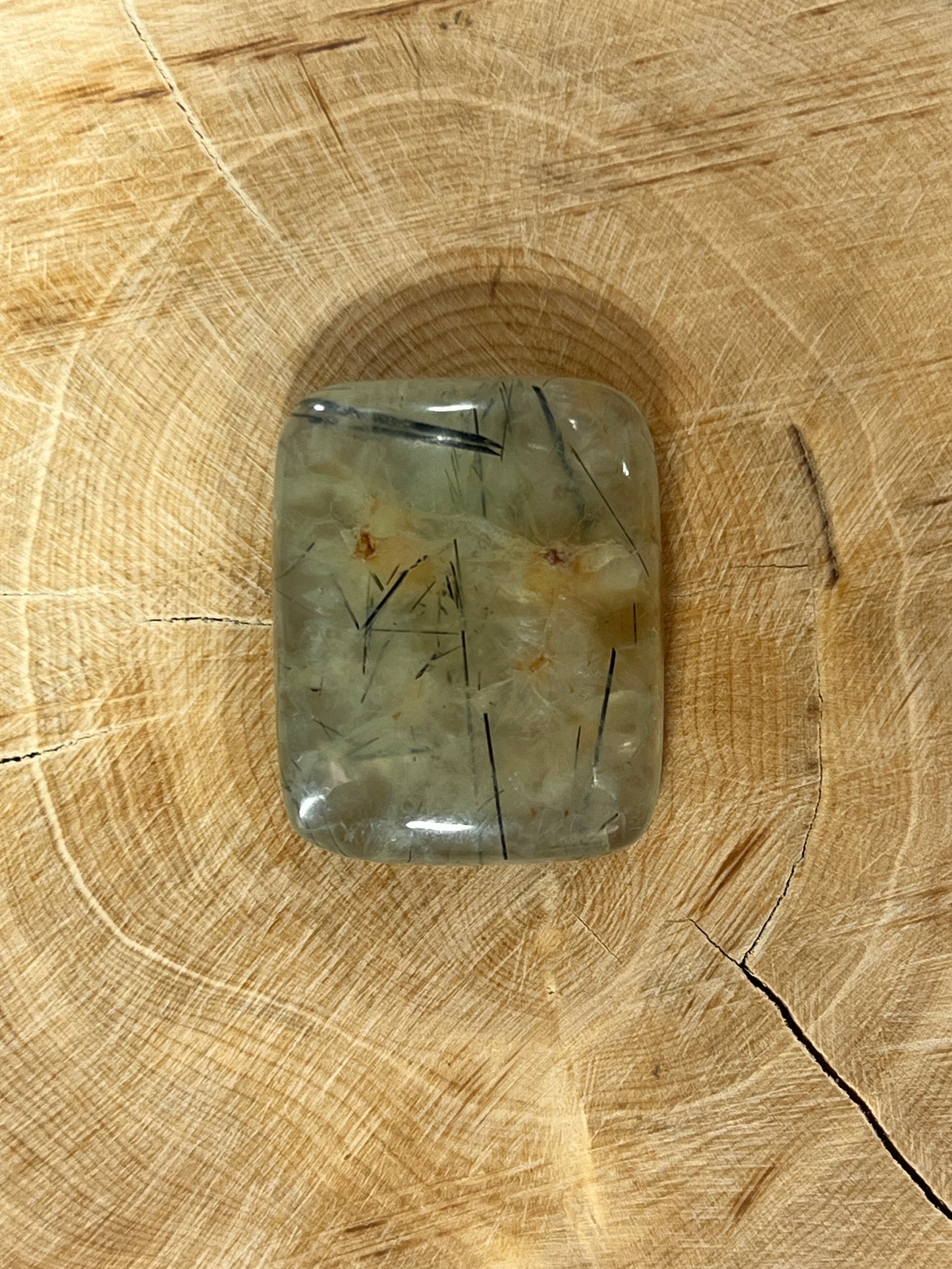 Préhnite Rutile n°2 (3cm x 2,5cm)