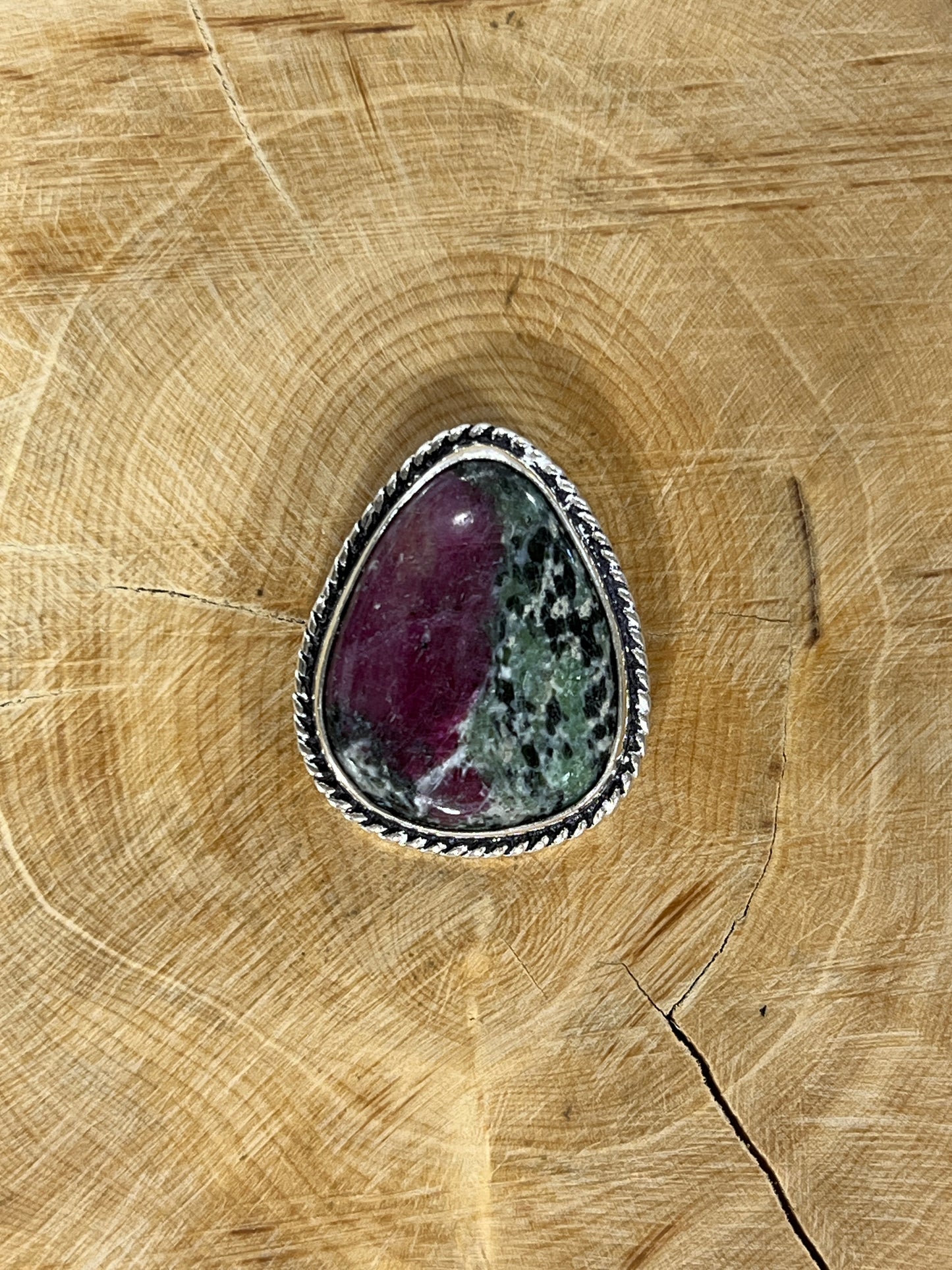 Zoïsite Rubis sertie argenté n°A4 (2,6cm x 2cm)