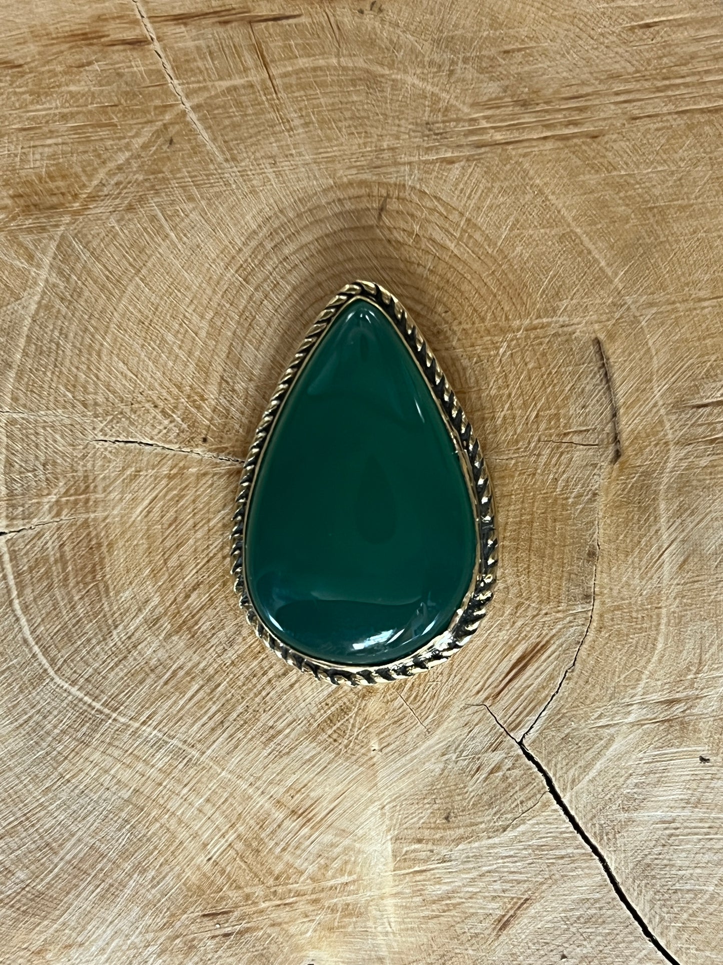 Onyx Verte sertie doré n°D1 (3,2cm x 2,1cm)