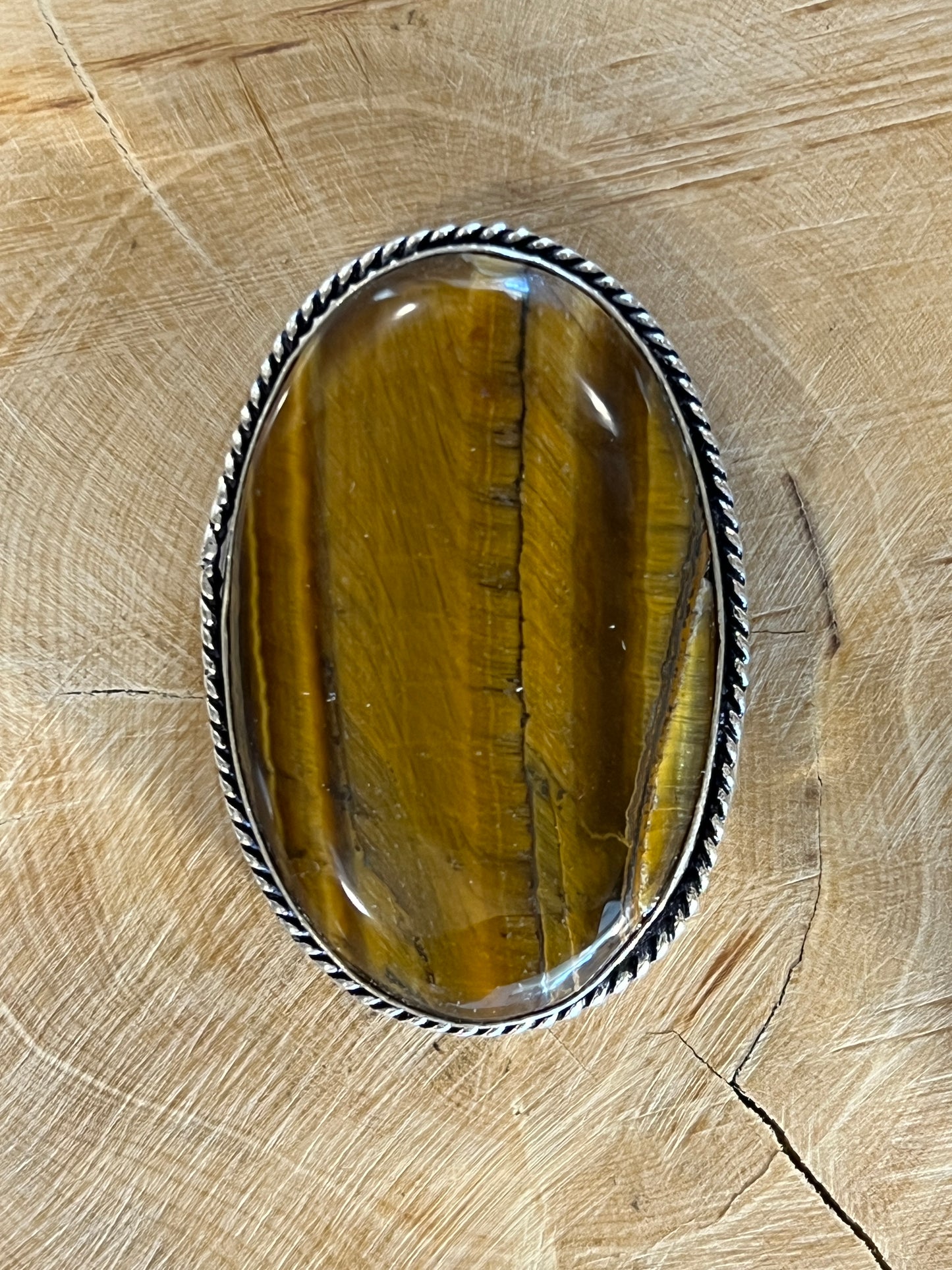 Oeil de Tigre sertie argenté n°A7 (4,3cm x 2,9cm)
