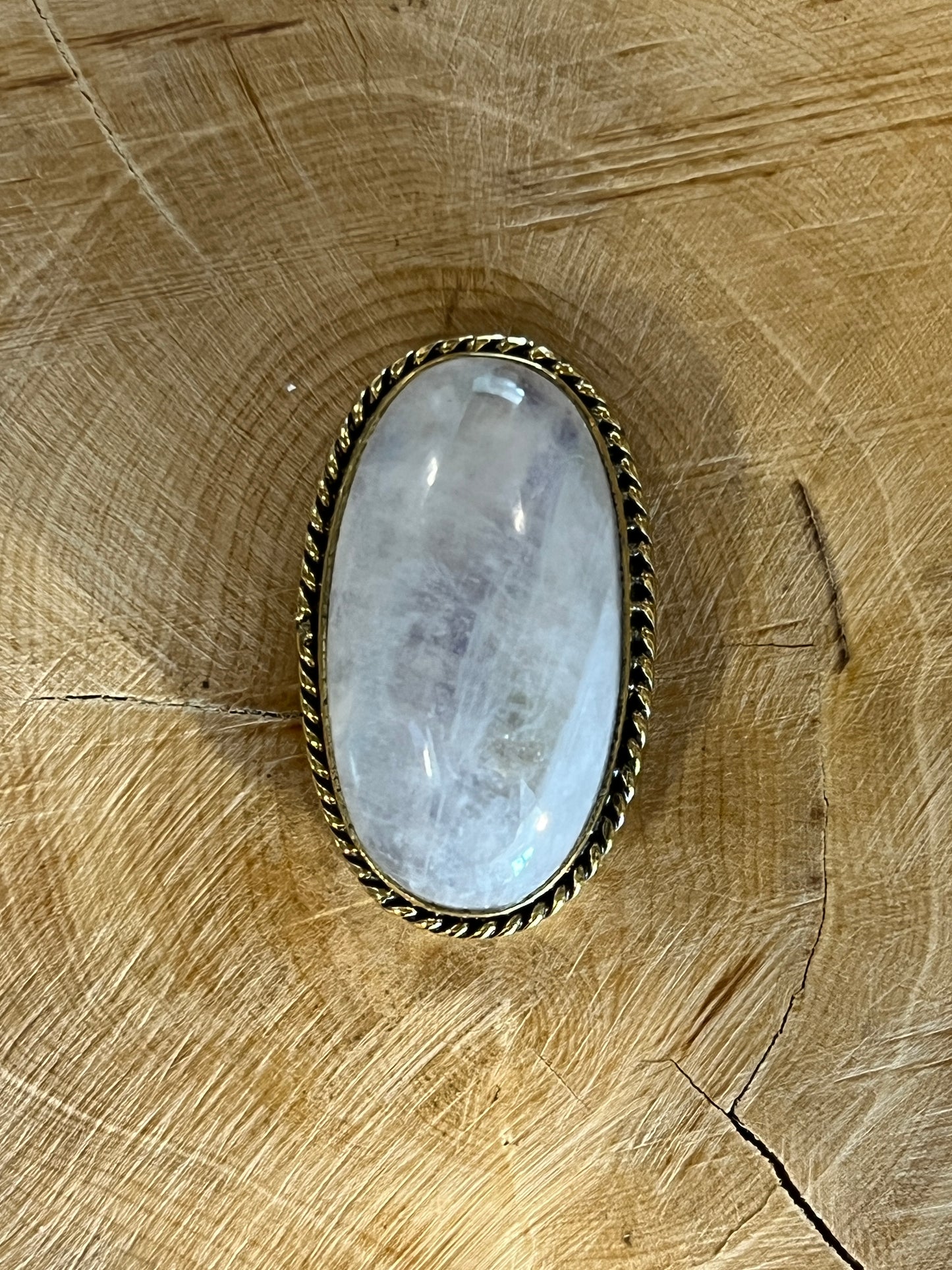 Pierre de lune sertie doré n°D4 (3,1cm x 1,8cm)