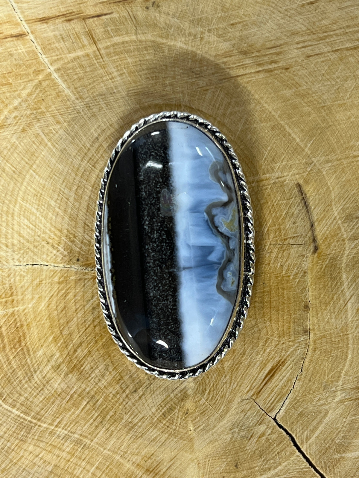 Opale Bleue sertie argenté n°A3 (3,7cm x 2,2cm)