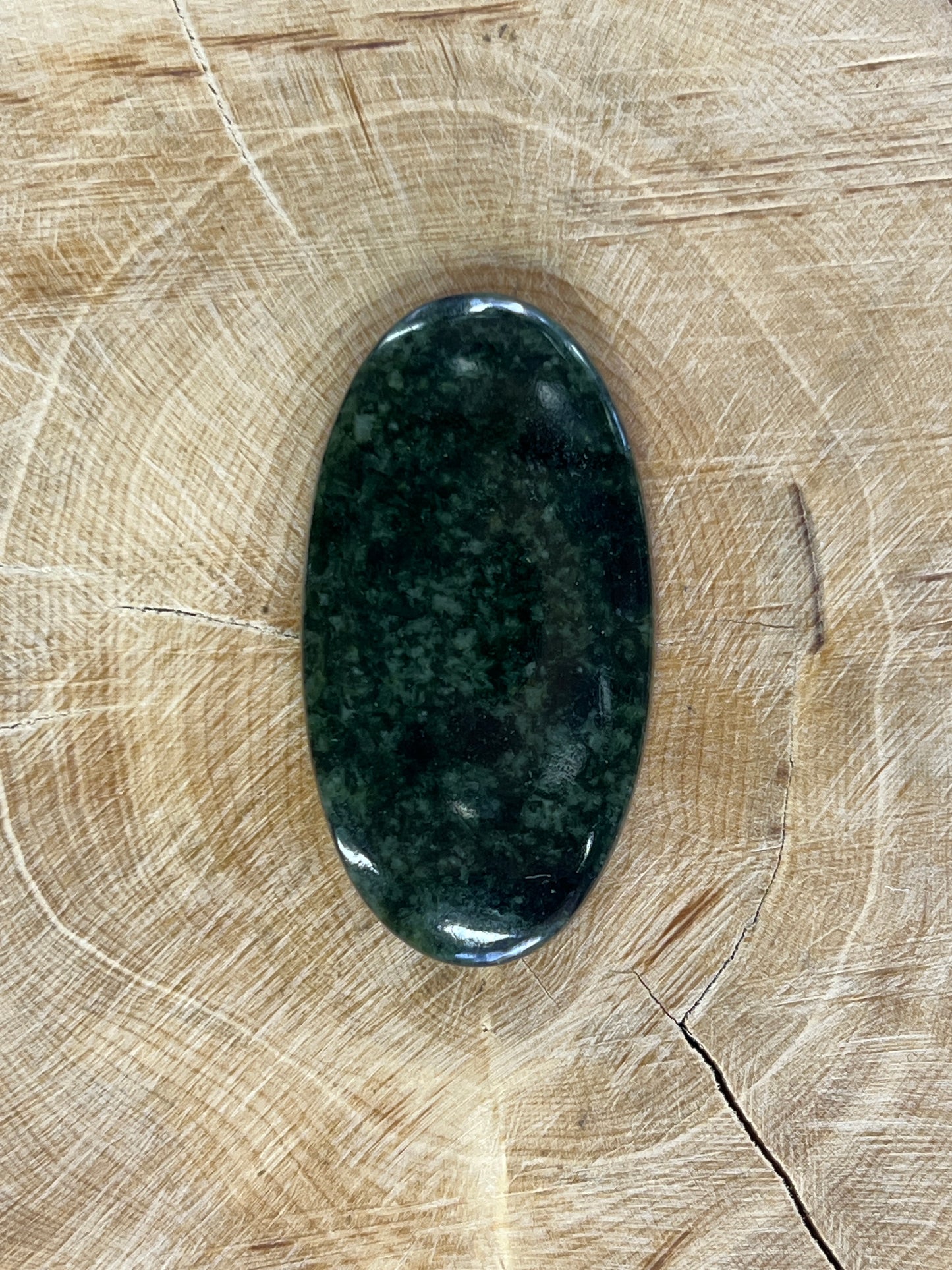 Jade Vert n°1 (4,1cm x 2,2cm)
