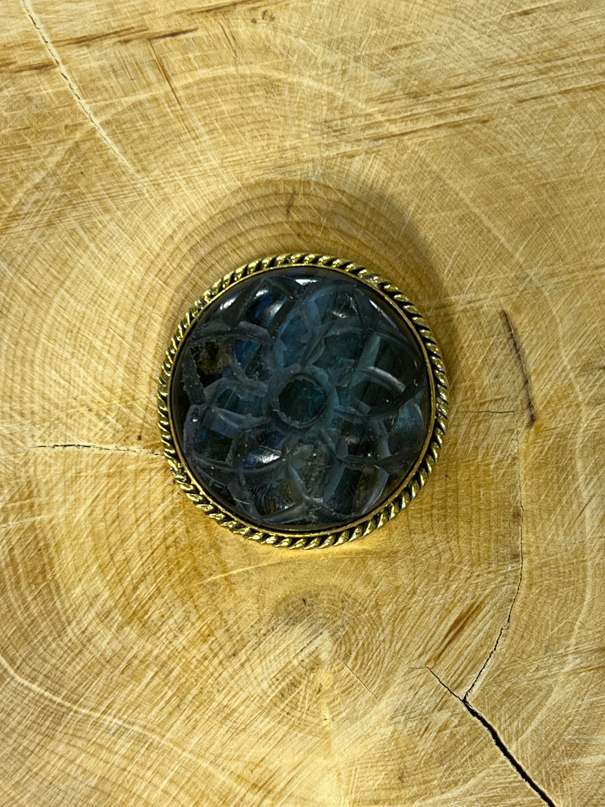 Labradorite sertie doré n°D5 (2,4cm x 2,4cm)