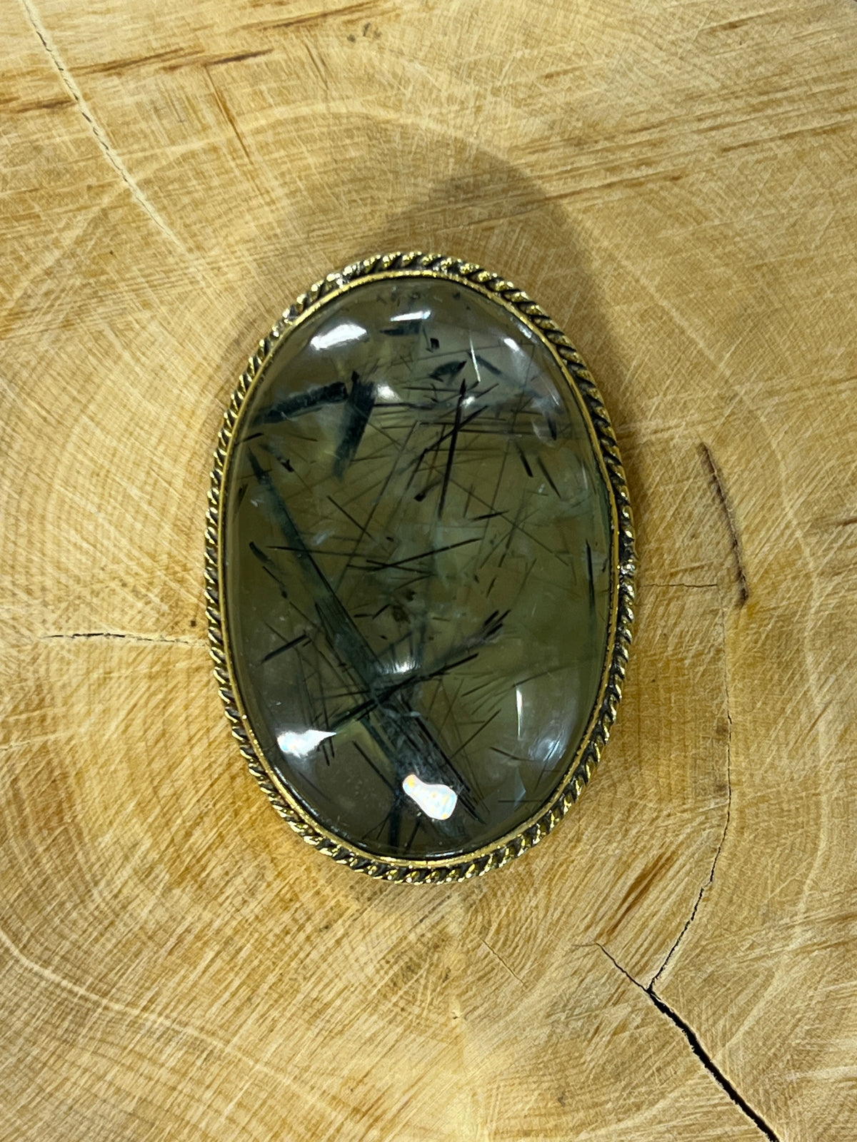 Préhnite Rutile sertie doré n°D3 (3,8cm x 2,6cm)
