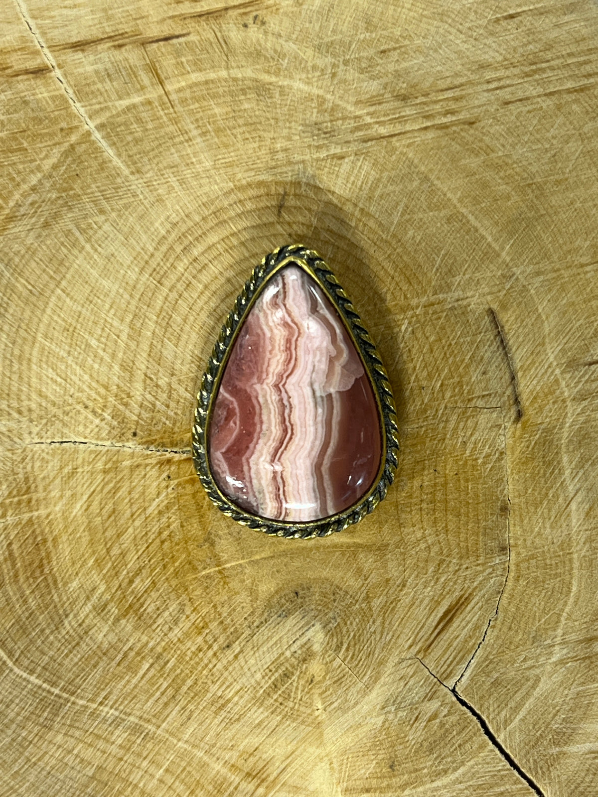 Rhodochrosite sertie doré n°D3 (2,5cm x 1,7cm)