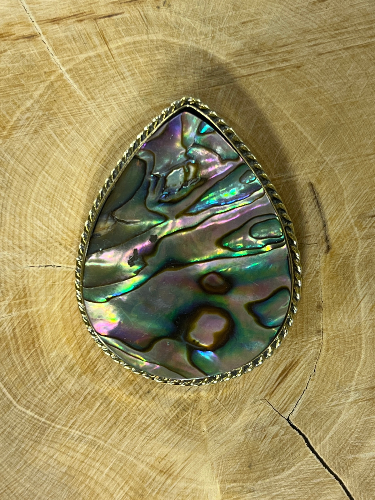 Abalone Shell sertie doré n°D1 (4cm x 3,1cm)