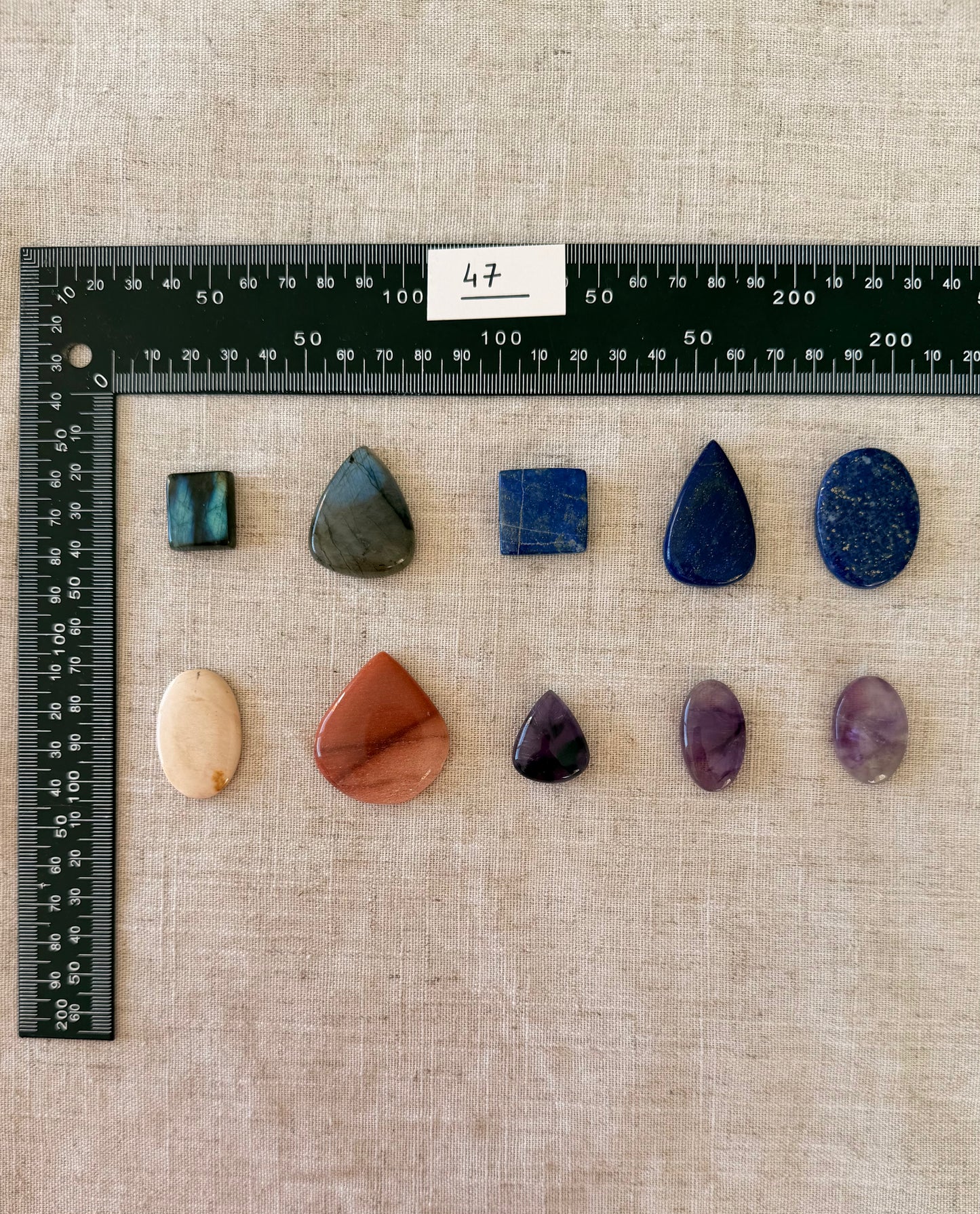 Lot de 10 pierres - N°47