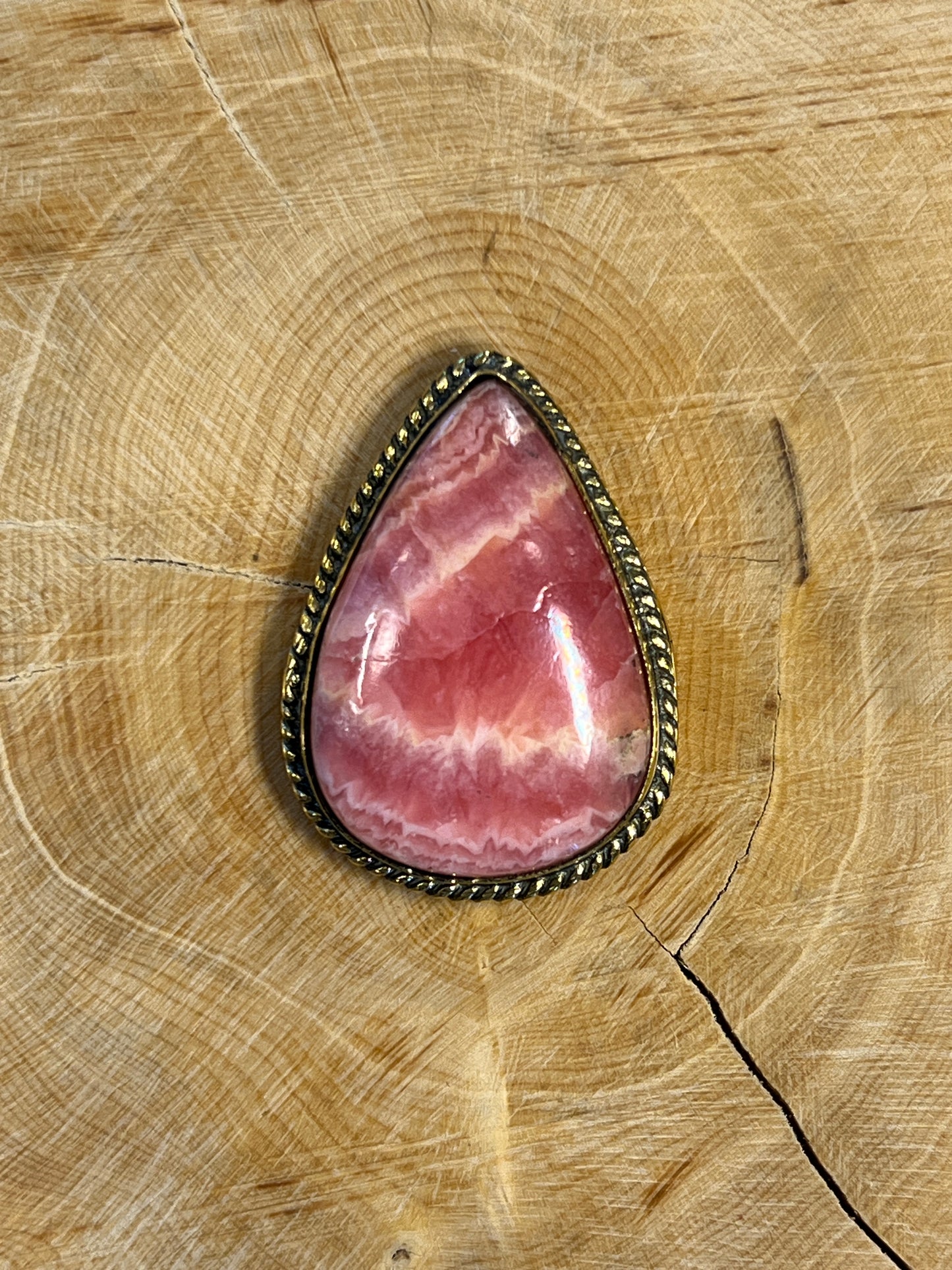 Rhodochrosite sertie doré n°D3 (3,2cm x 2,4cm)