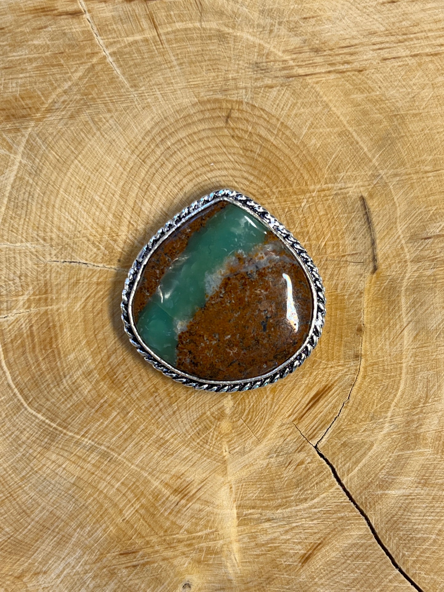 Chrysoprase sertie argenté n°A3 (2,7cm x 2,6cm)