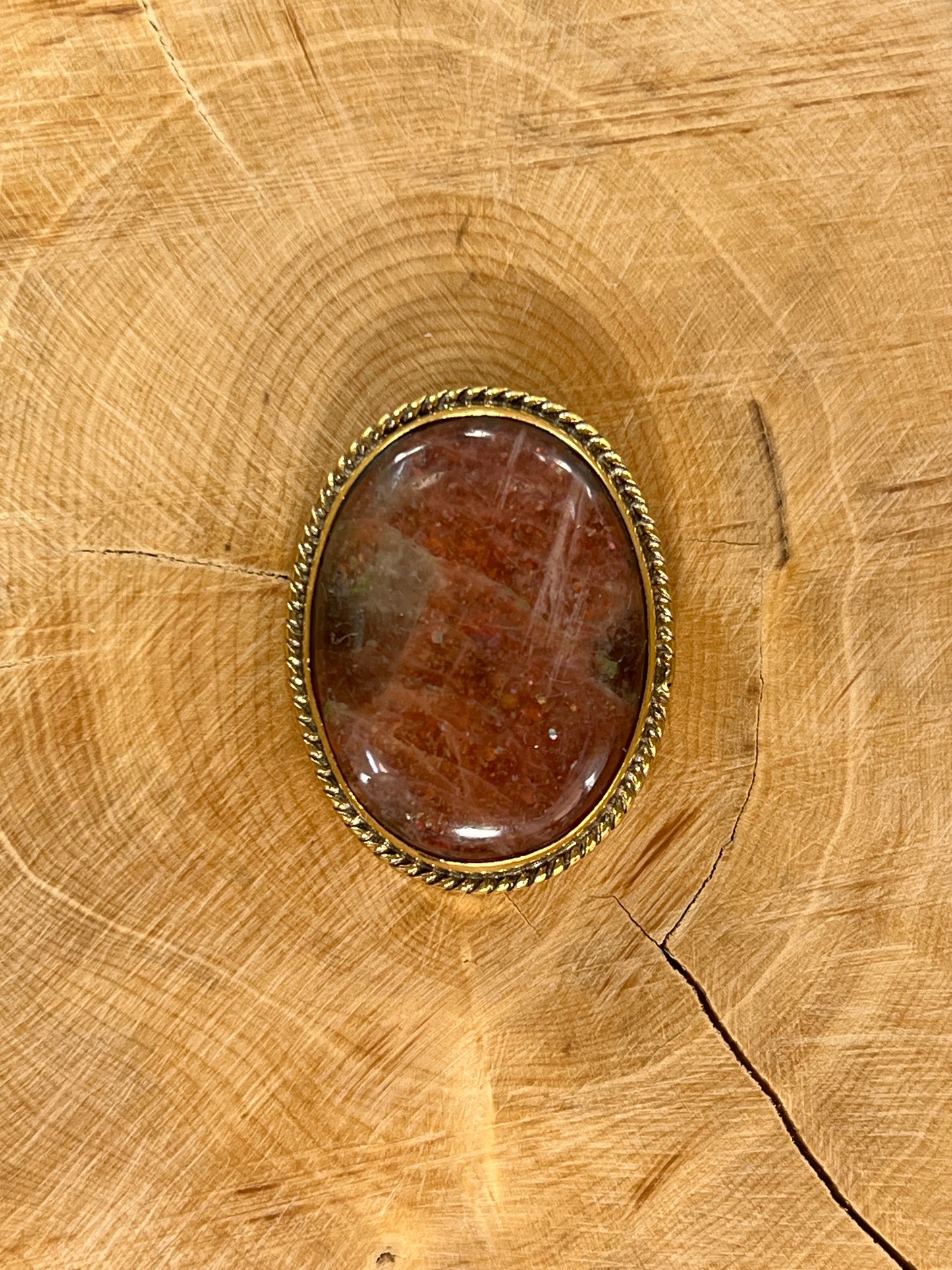 Pierre de soleil sertie doré n°D8 (3cm x 2,3cm)