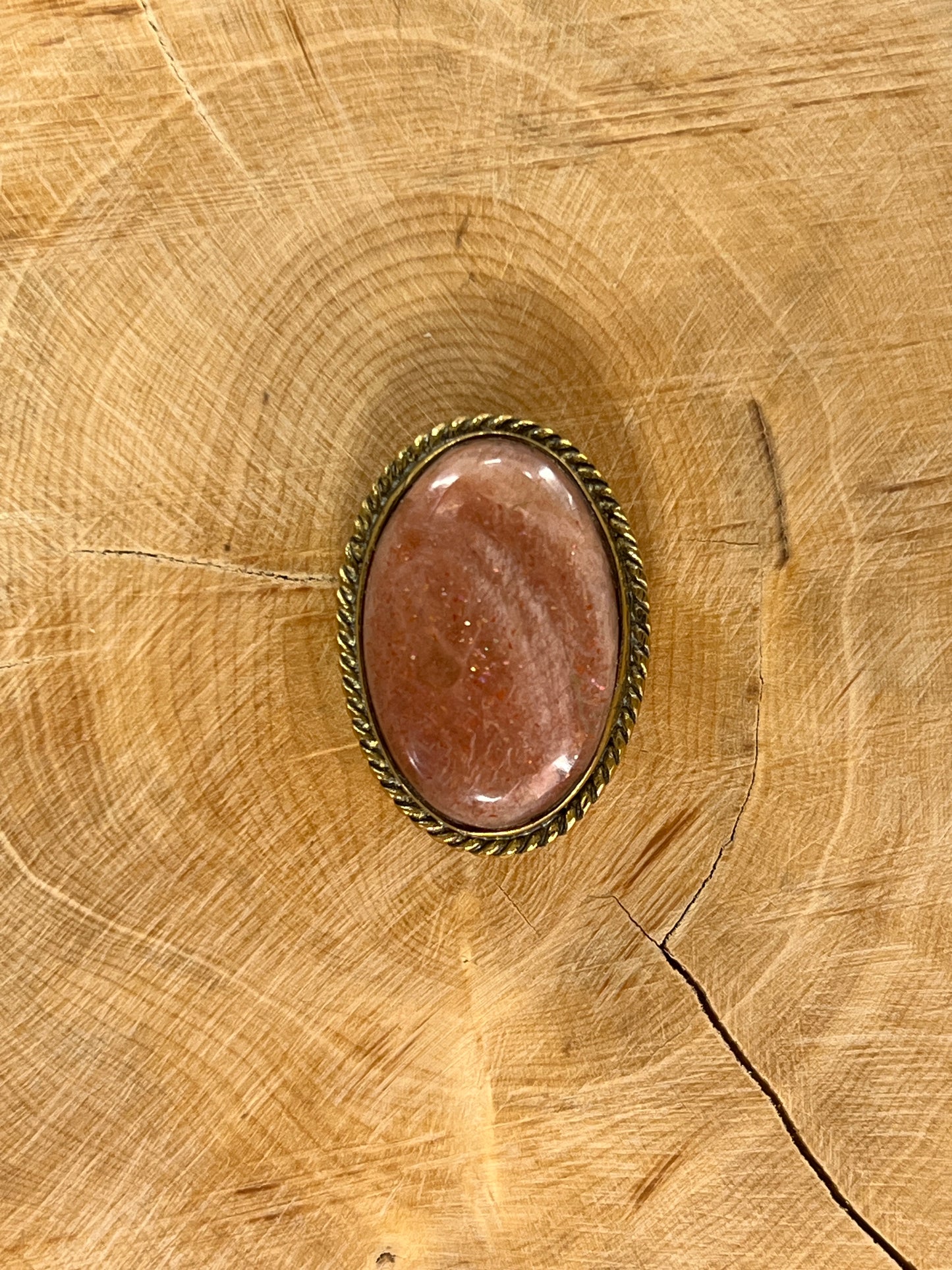 Pierre de soleil sertie doré n°D10 (2,6cm x 1,9cm)