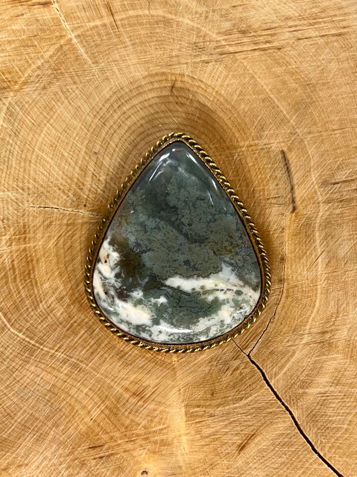 Agate sertie dorée n°D7 (3,5cm x 3cm)