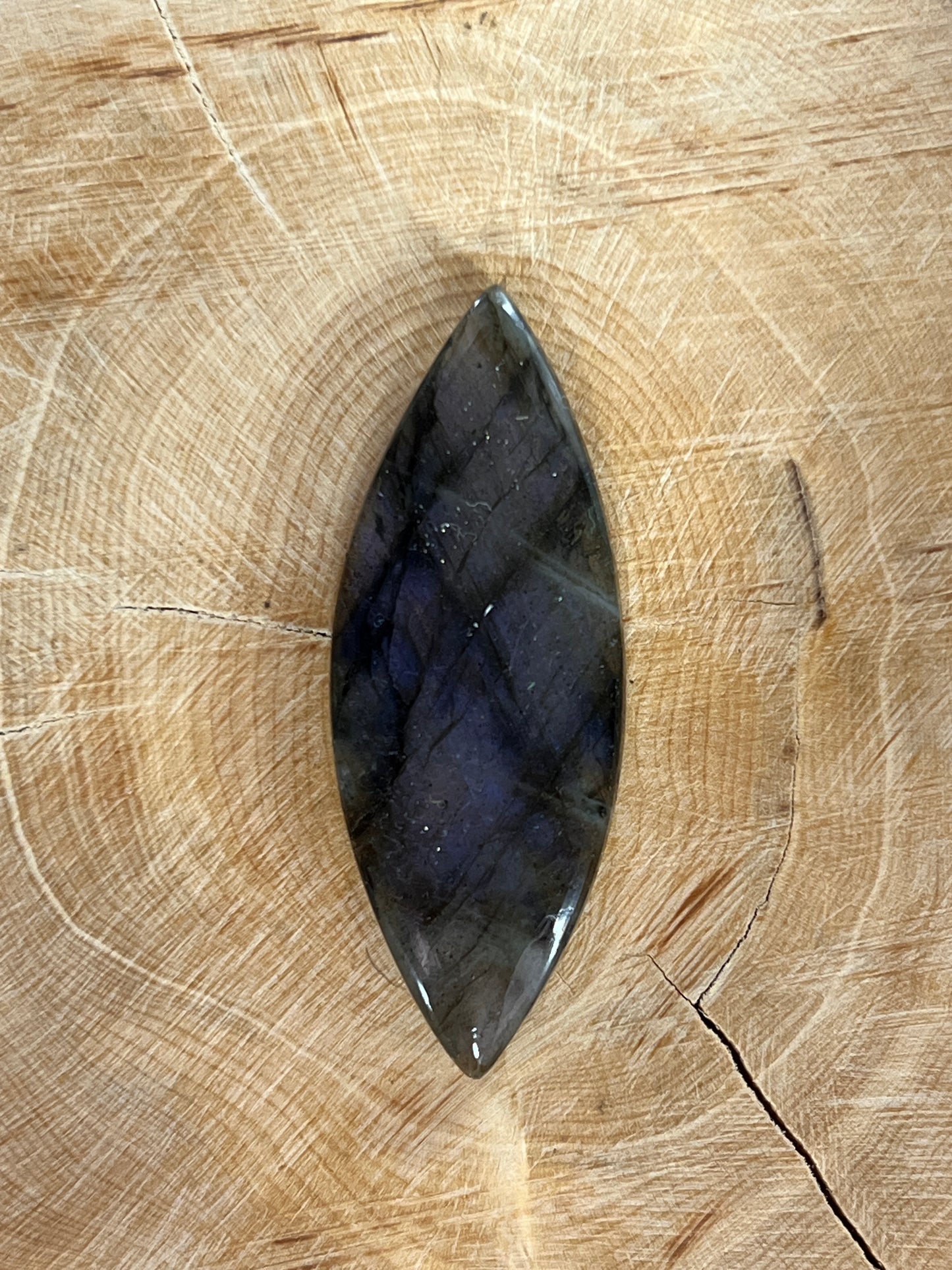 Labradorite Bleue n°9 (4,8cm x 1,8cm)