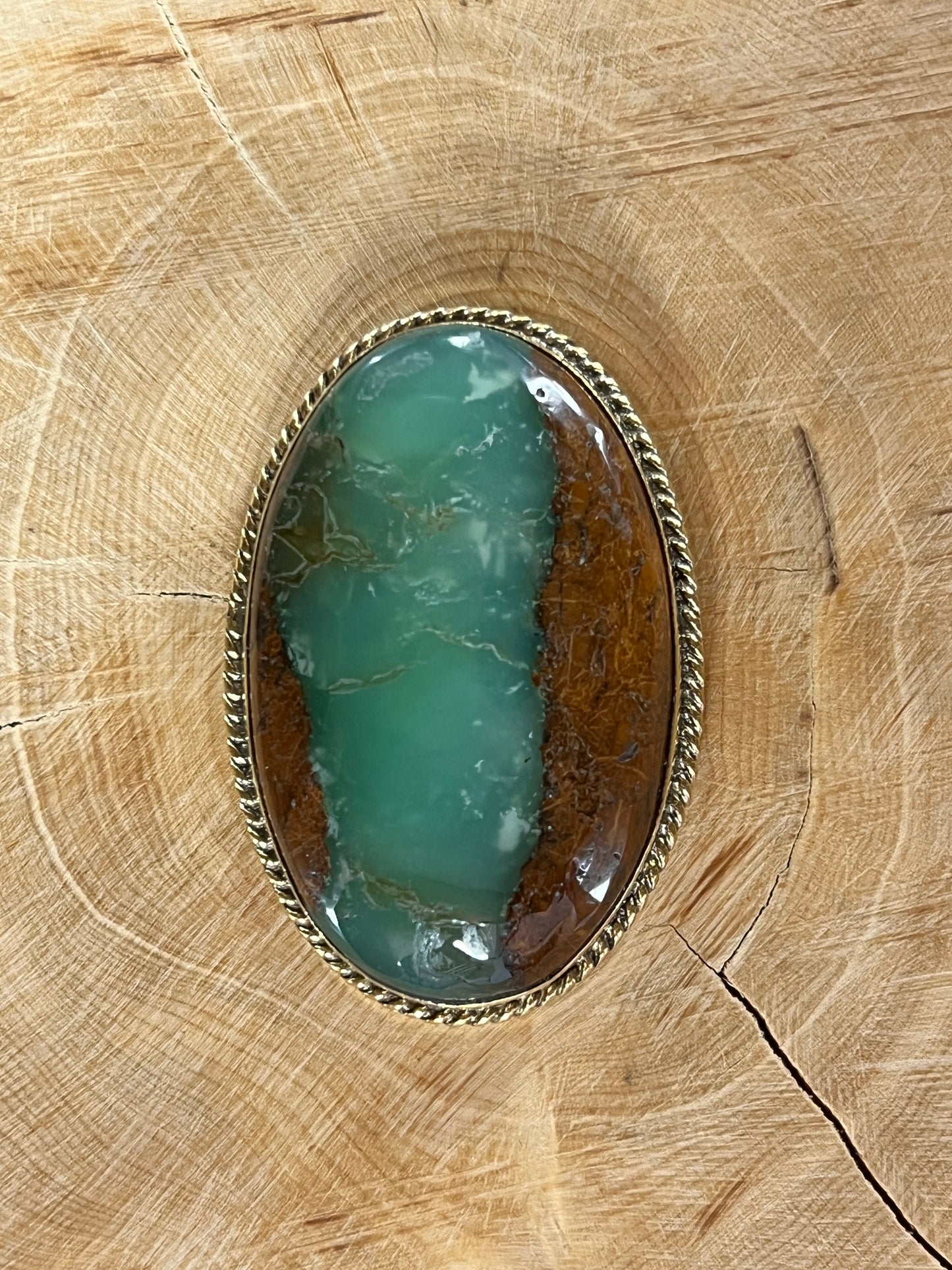 Chrysoprase sertie doré n°D1 (4,2cm x 2,9cm)
