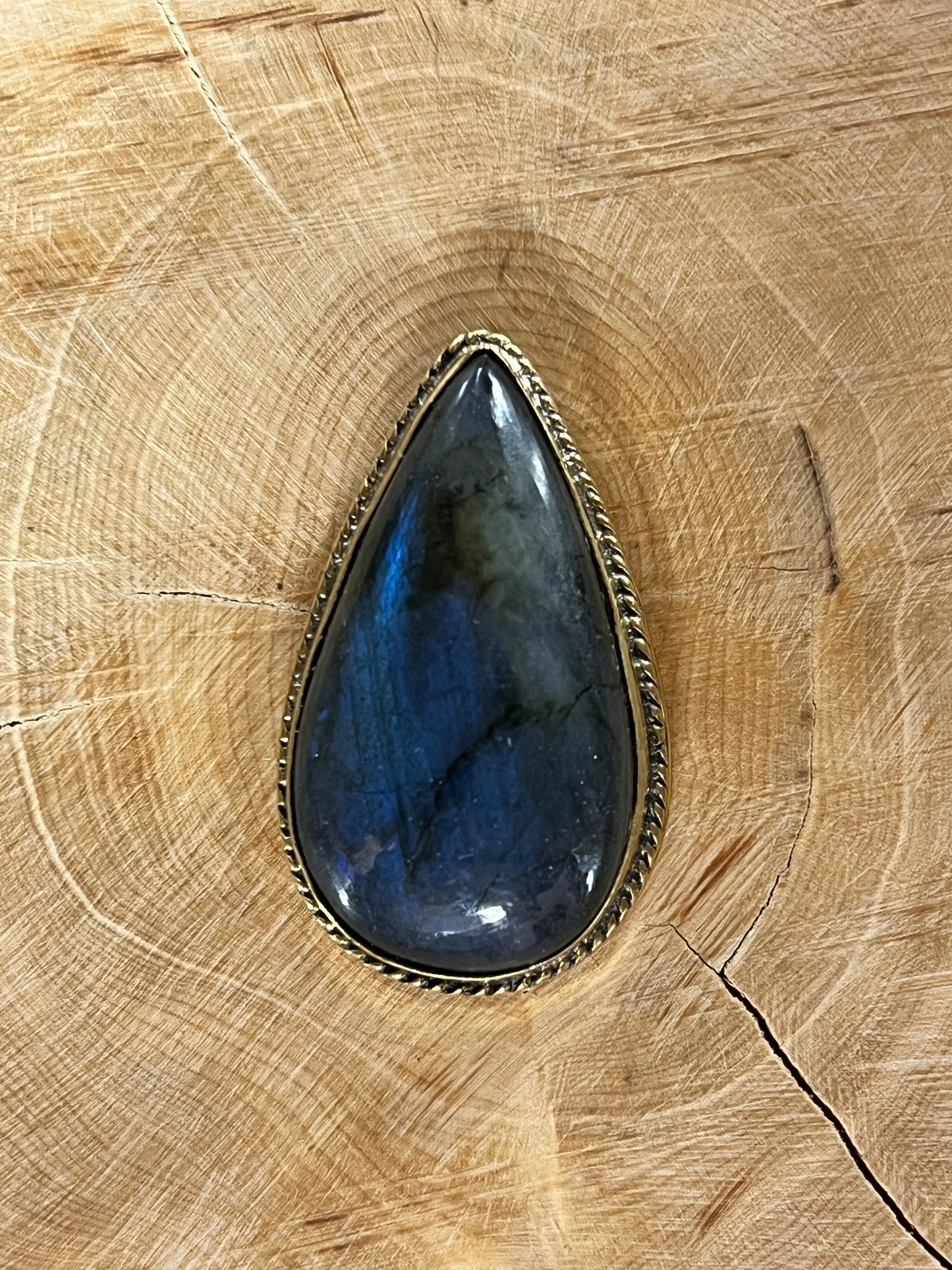 Labradorite sertie doré n°D2 (4cm x2,3cm)