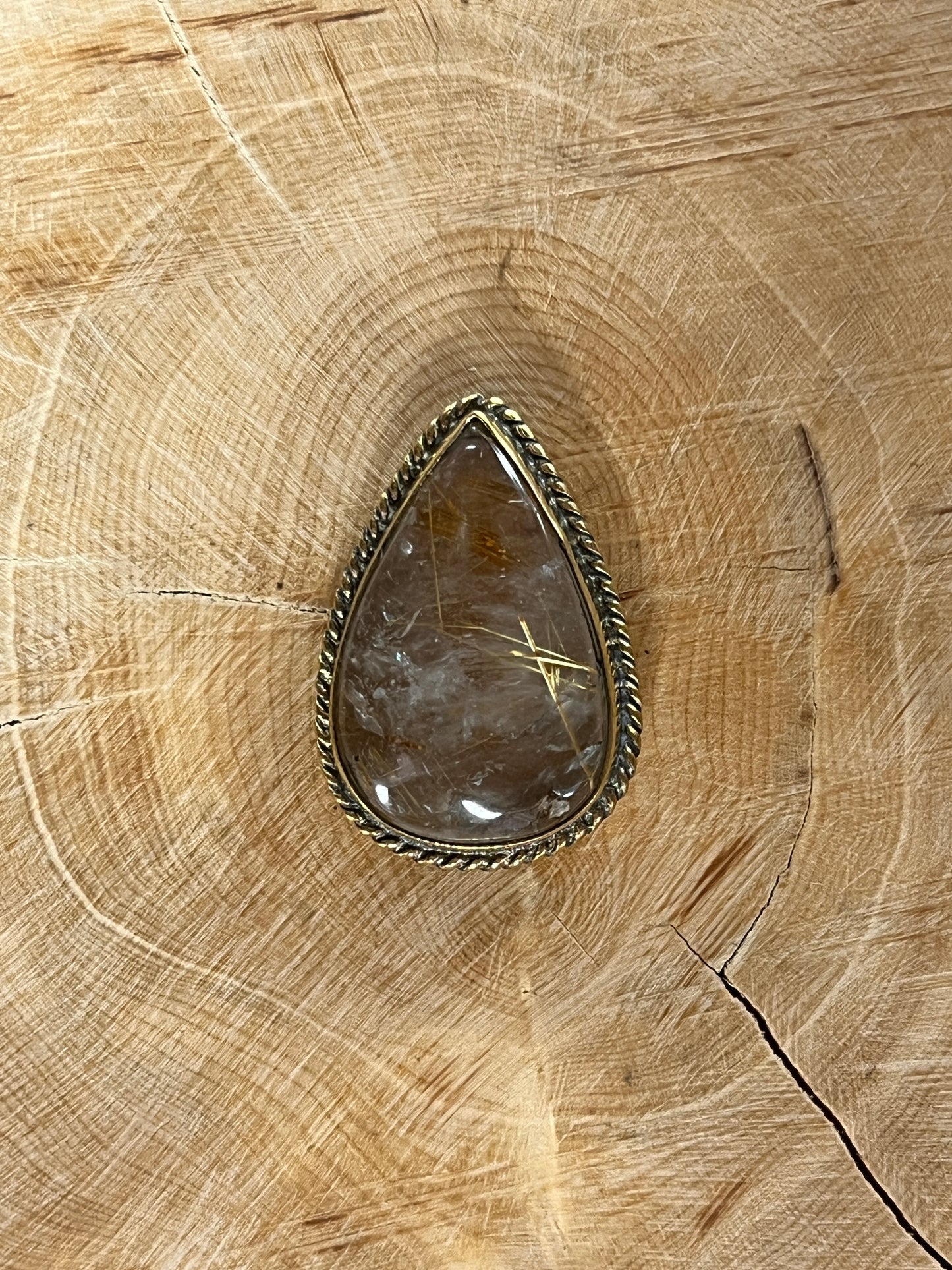 Quartz Rutile sertie doré n°D1 (2,8cm x 1,9cm)