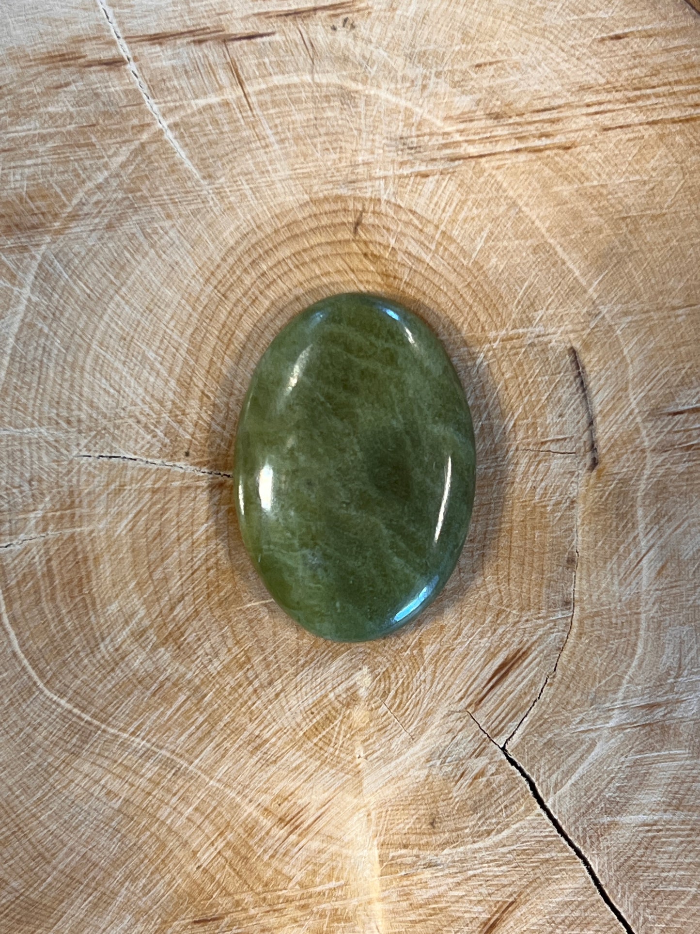 Néphrite n°1 (2,9cm x 2cm)