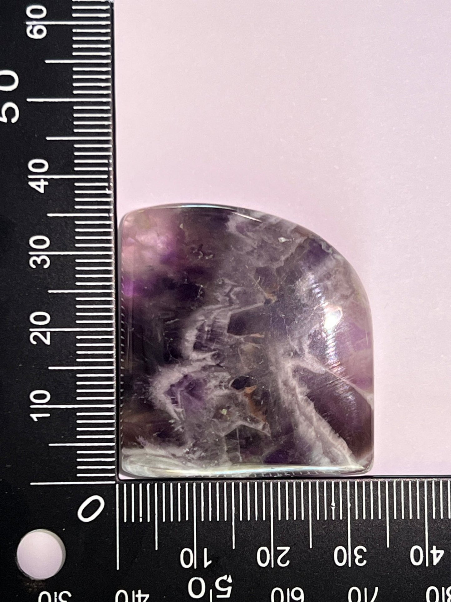 Améthyste Chevron n°4 (3,6 cm x 3,33 cm) - Solyluna Macramé