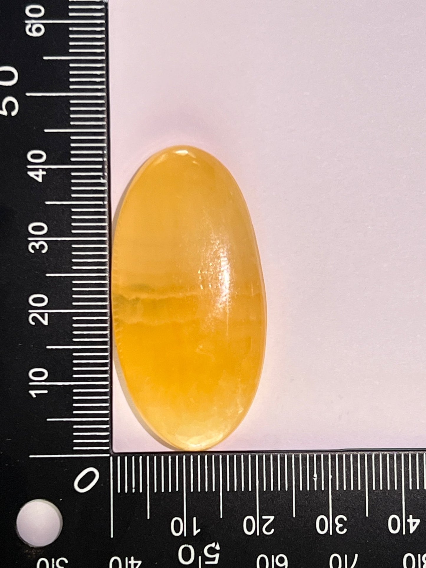 Aragonite Jaune n°2 (4,2cm x 2,2cm) - Solyluna Macramé