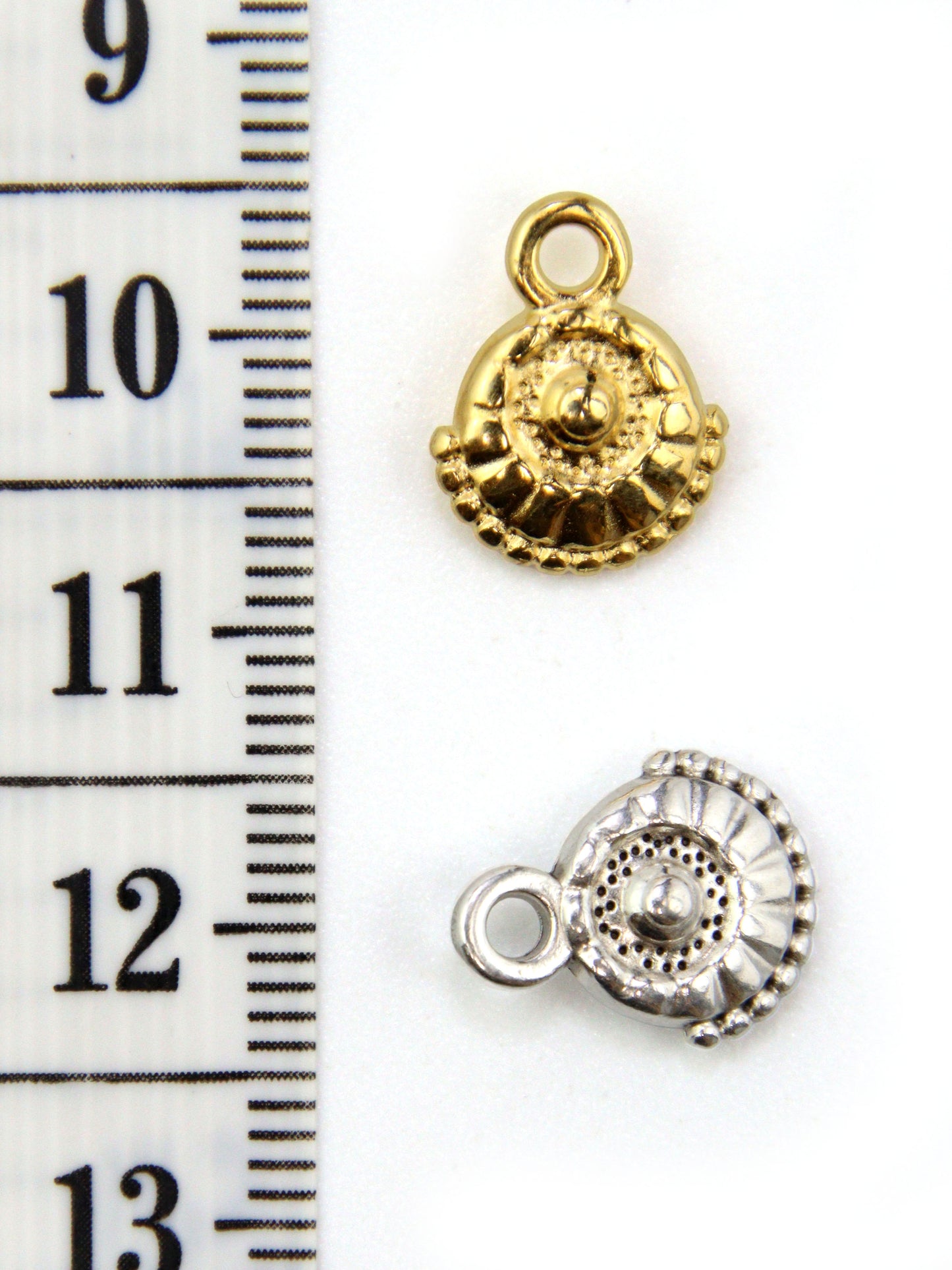 Pendentif coquillage bohème zamak 13 mm