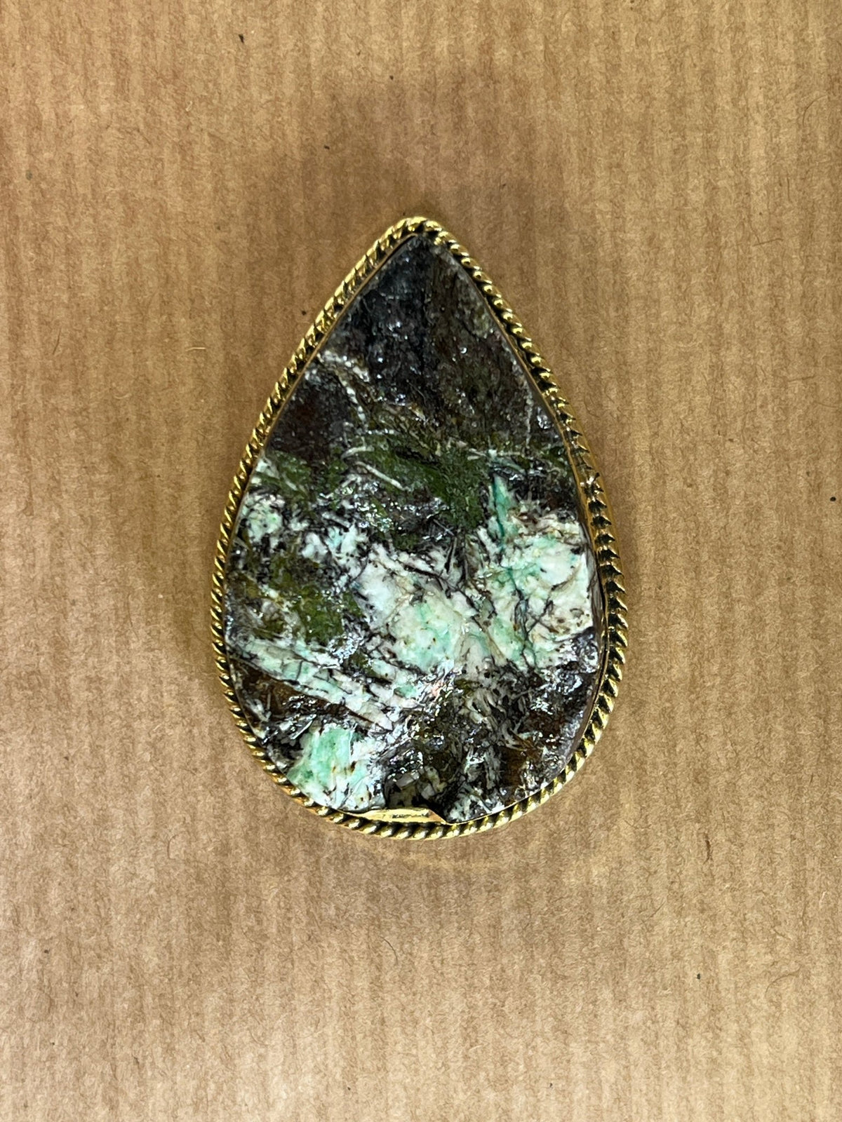 Chrysocolle sertie doré n°D3 (4,3cm x 2,8cm) - Solyluna Macramé