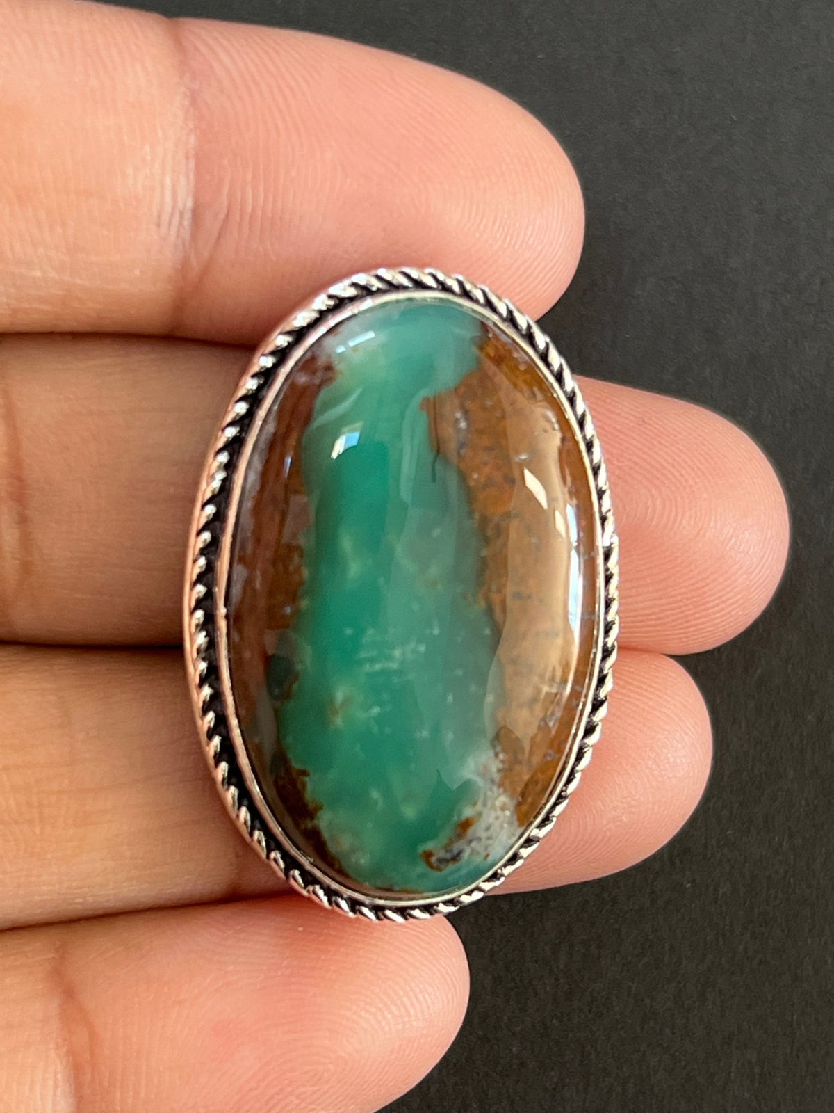 Chrysoprase sertie argenté n°A2 (3,3cm x 2,3cm) - Solyluna Macramé