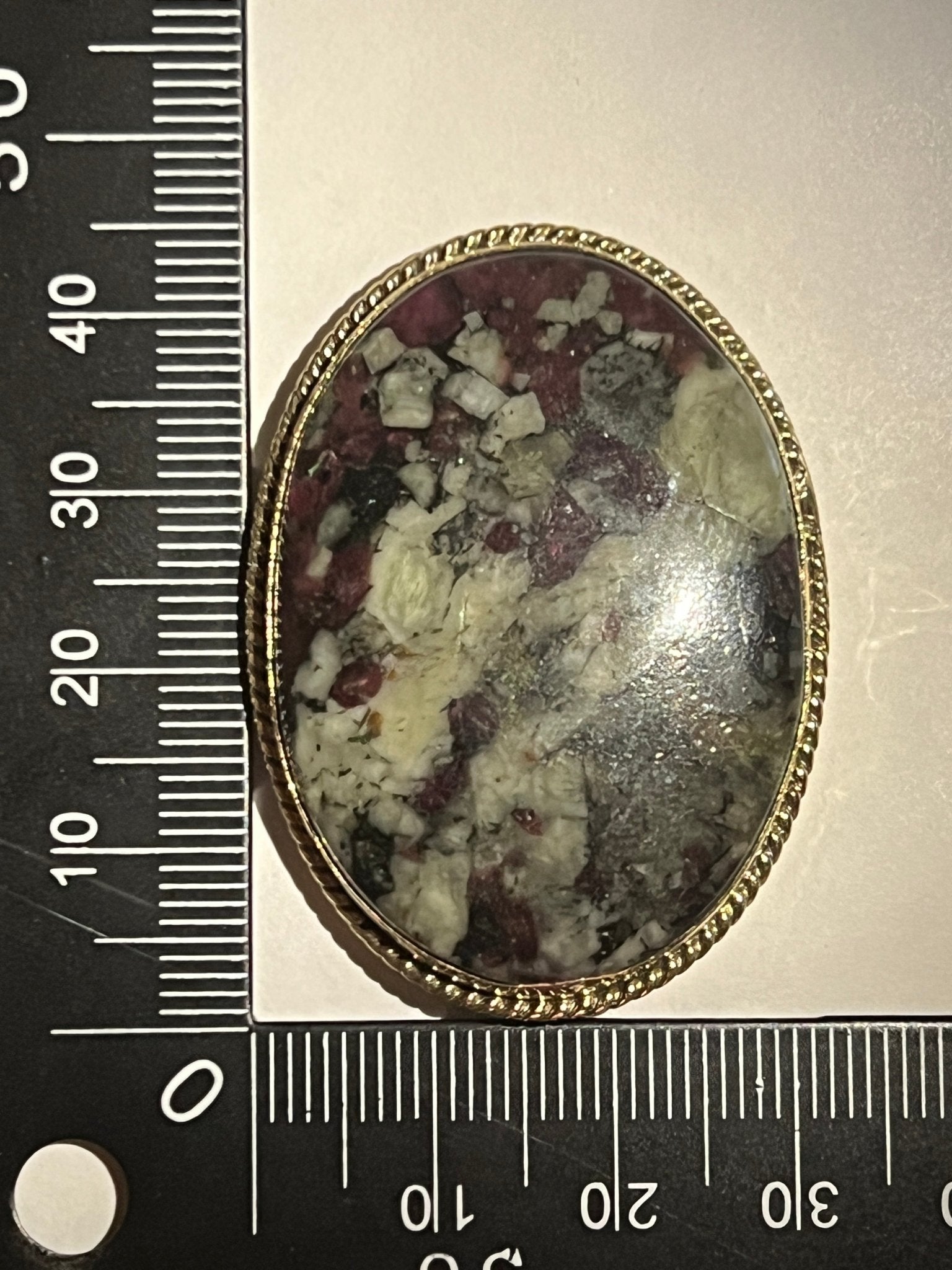 Eudialyte sertie n°D5 (4,4cm x 3,2cm) - Solyluna Macramé