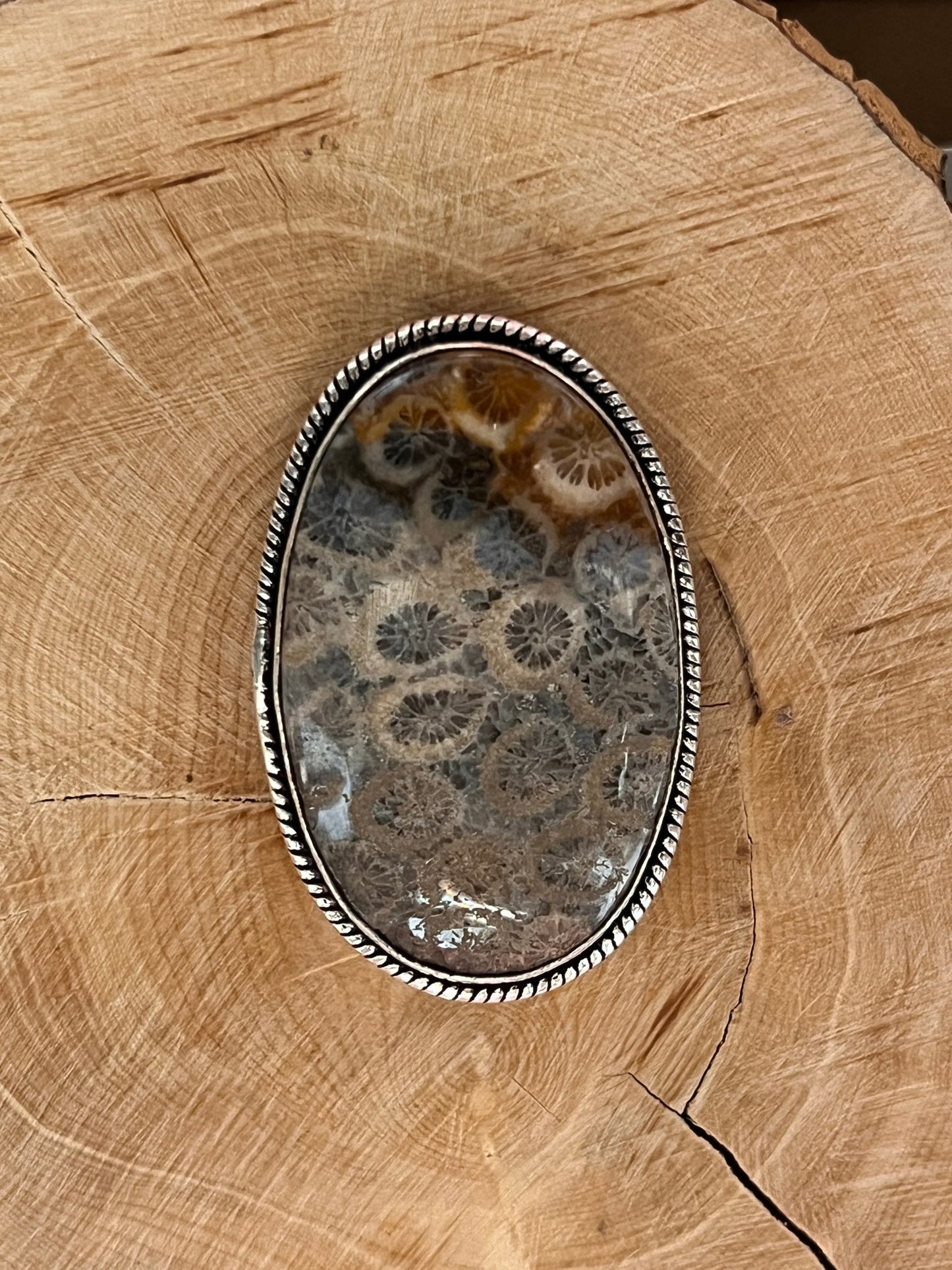 Fossile Corail sertie argenté n°A5 (3,8cm x 2,4cm) - Solyluna Macramé