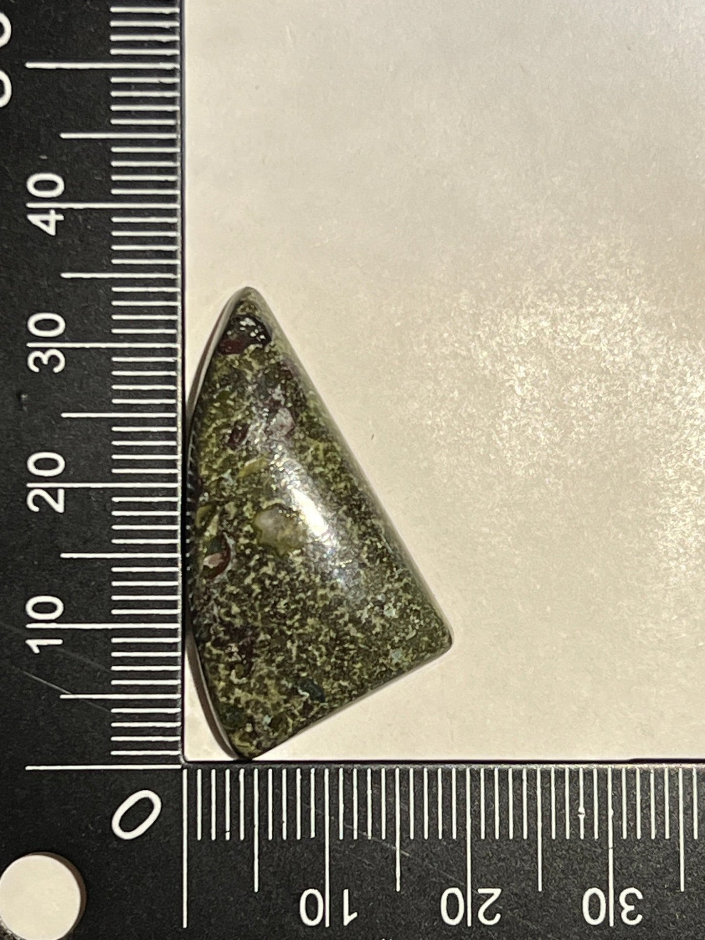 Jaspe Sang De Dragon n°3 (3,4cm x 1,9cm) - Solyluna Macramé