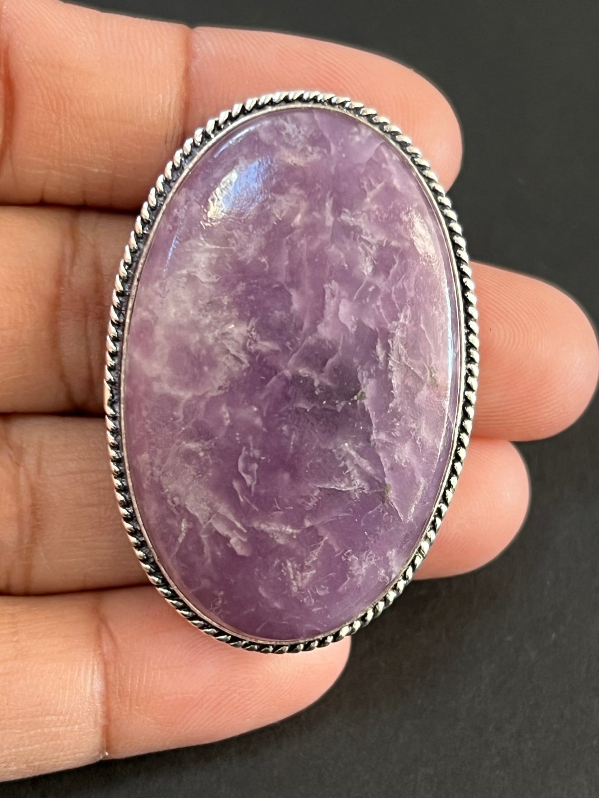 Lépidolite sertie argenté n°A1 (4,4cm x 3cm) - Solyluna Macramé