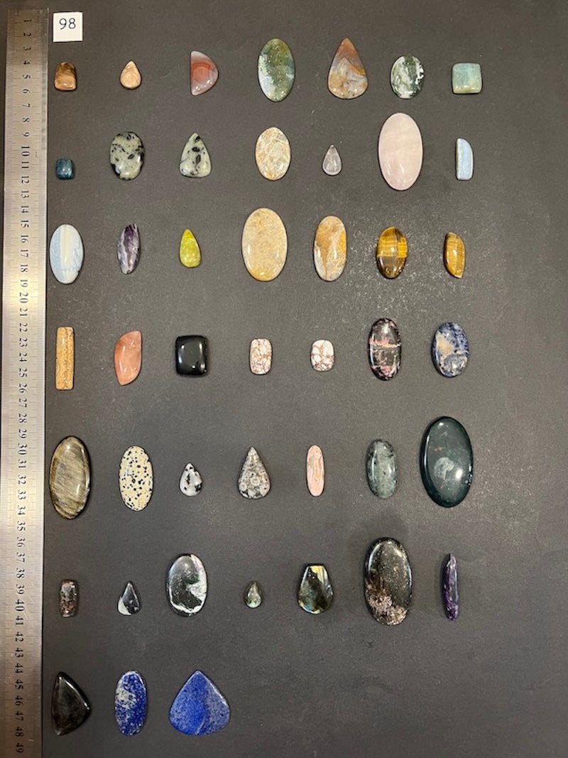 Lot de 45 pierres N°98 - Solyluna Macramé