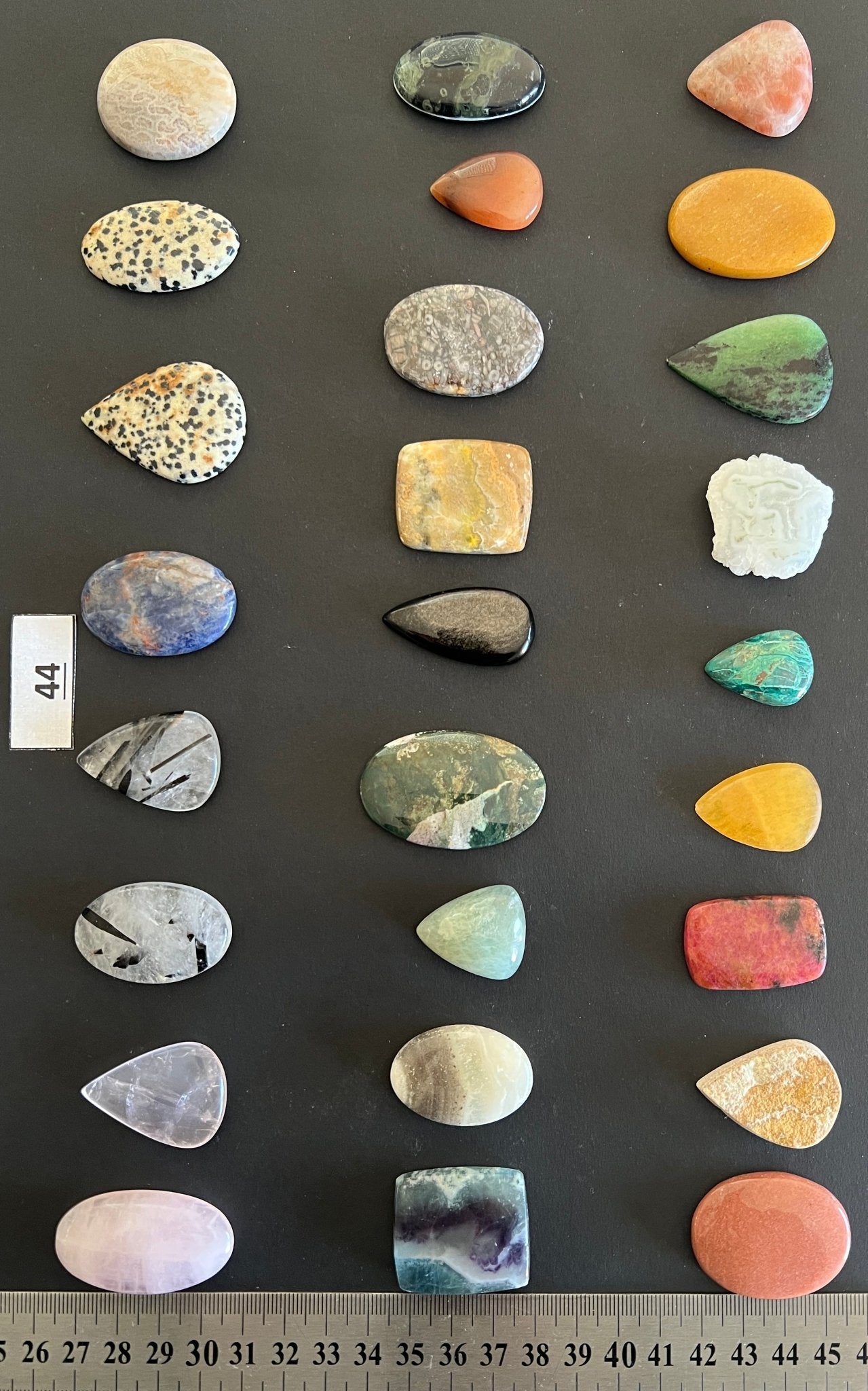 Lot de 50 pierres N° 44 - Solyluna Macramé