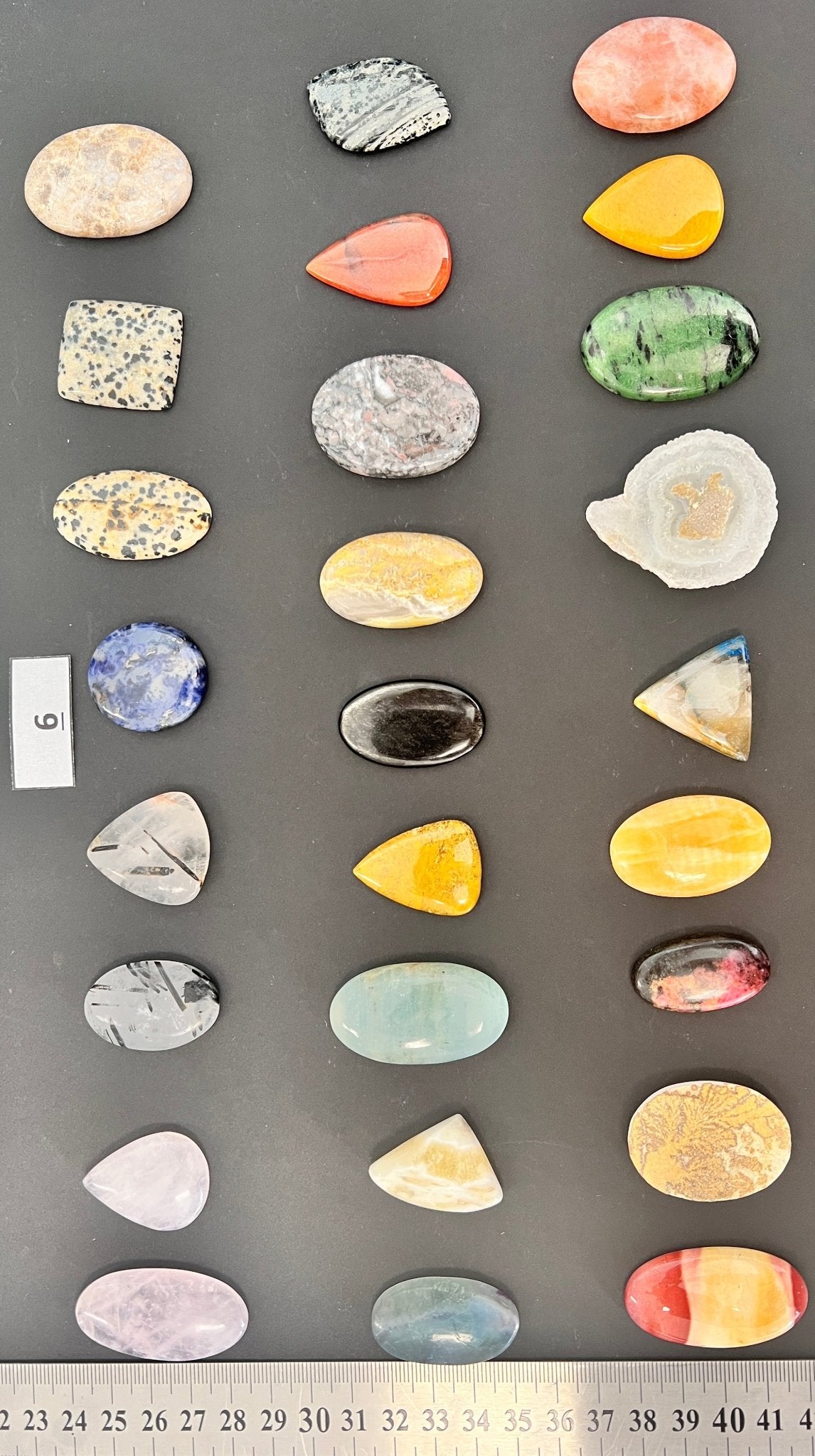 Lot de 50 pierres N° 6 - Solyluna Macramé