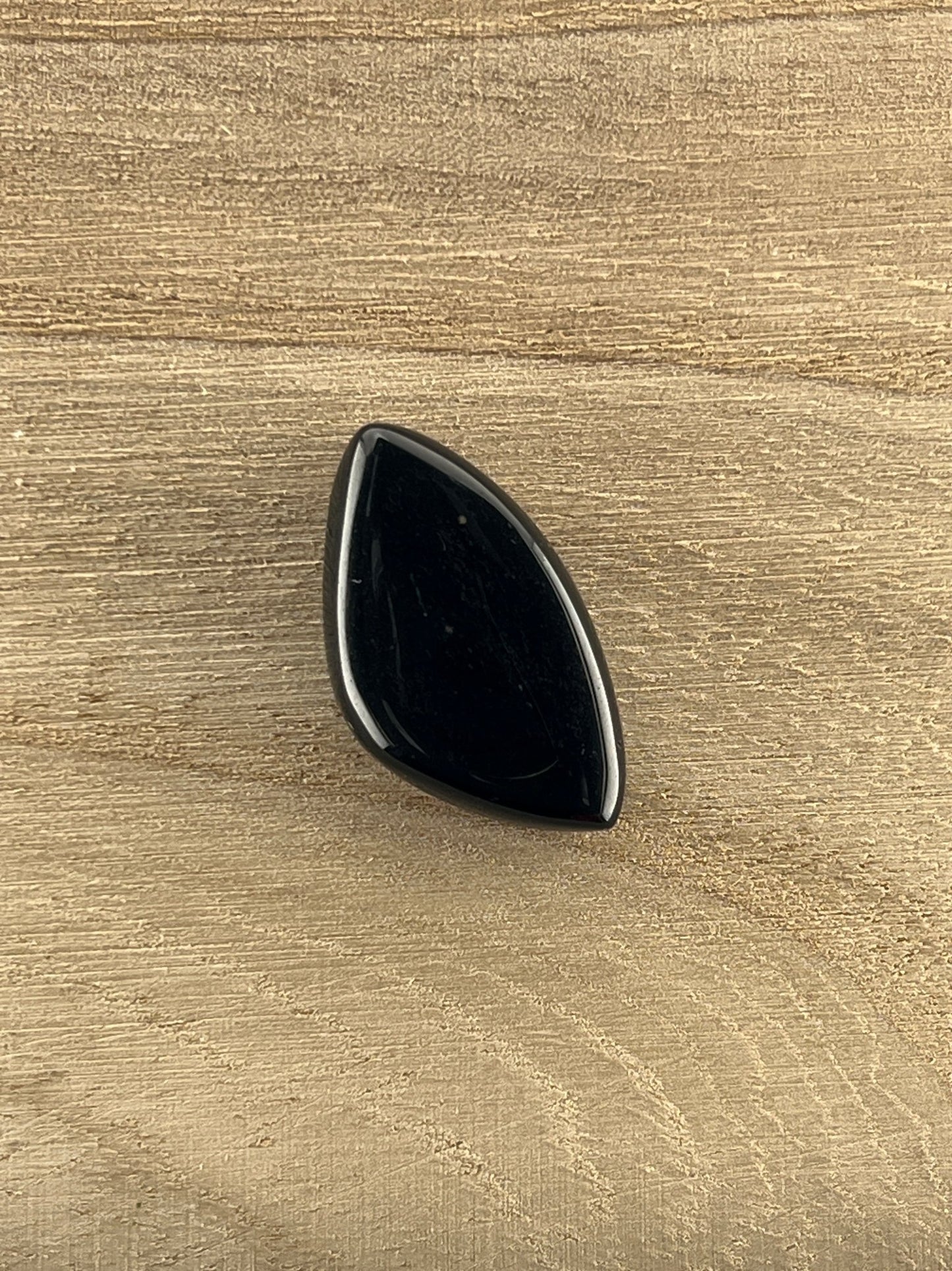 Obsidienne Doré n°5 (3cm x 1,6cm) - Solyluna Macramé