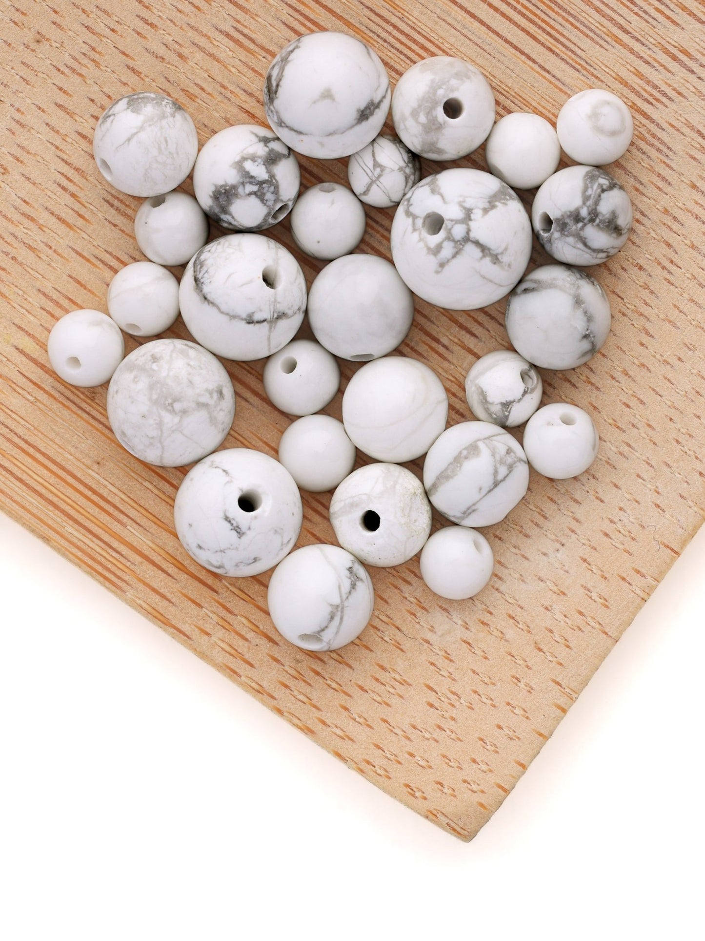 Perles de Howlite - Solyluna Macramé