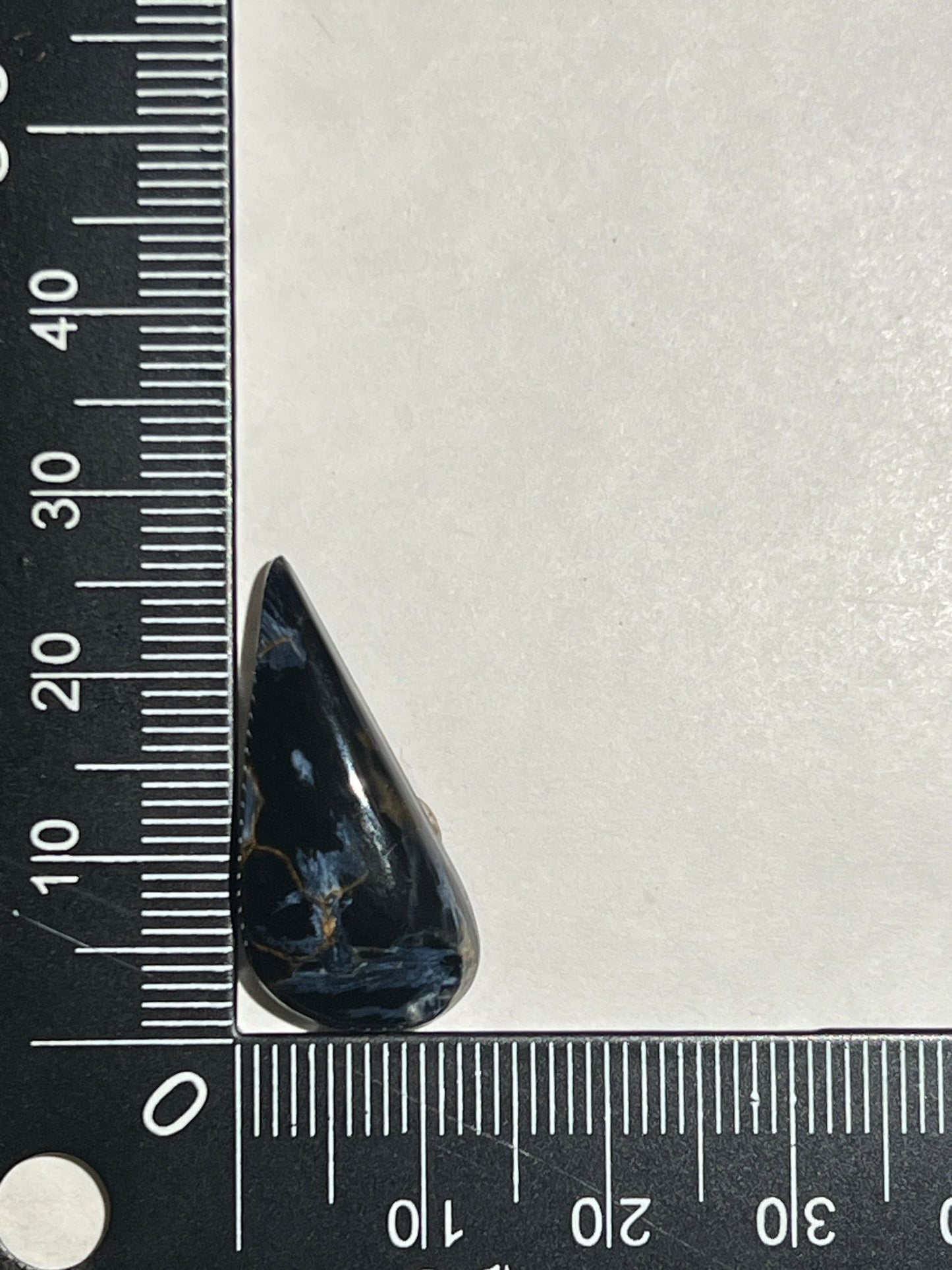 Piétersite n°1 (2,6cm x 1,4cm) - Solyluna Macramé