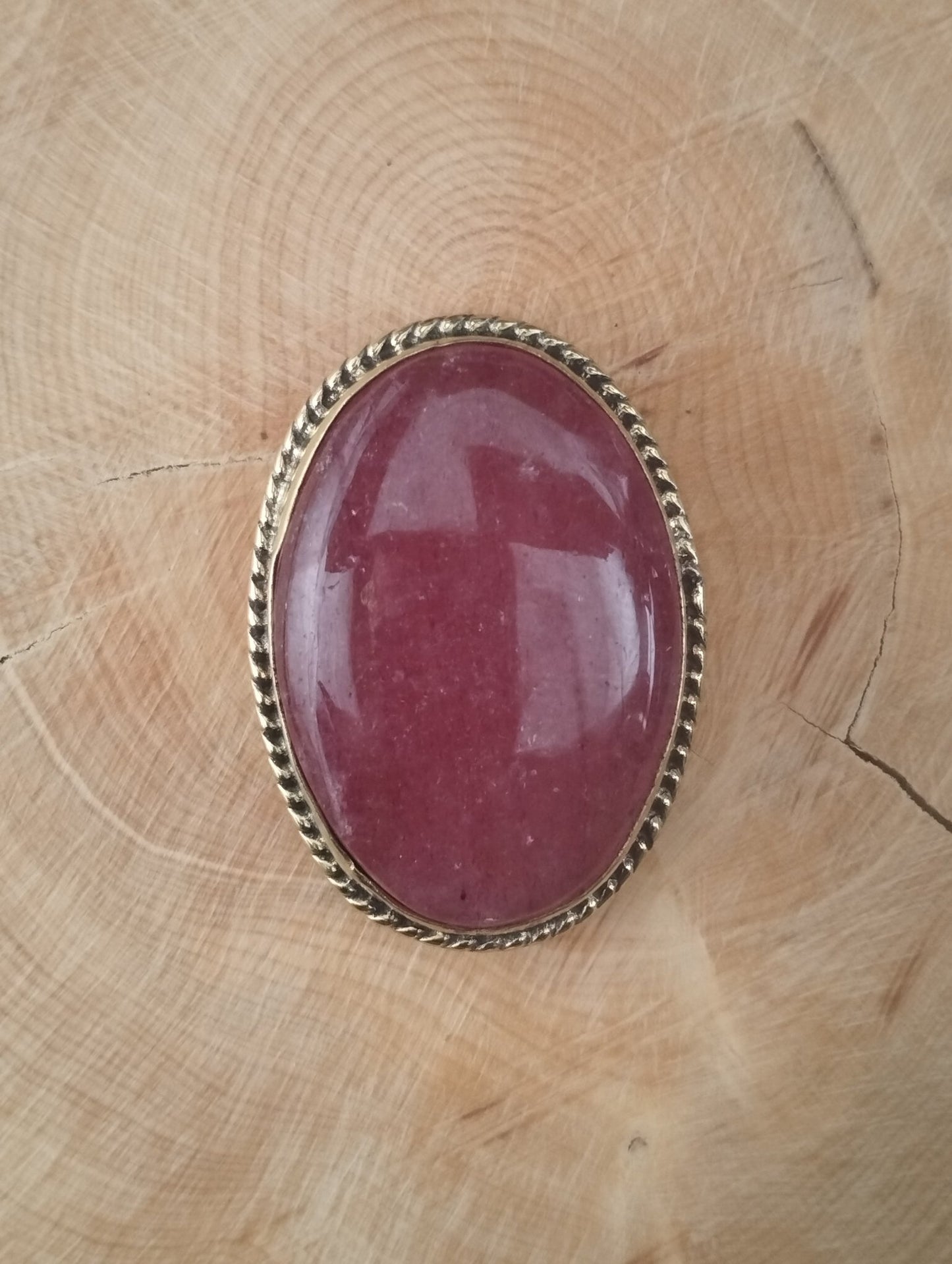 Quartz Fraise sertie doré n°D2 (3,4cm x 2,4cm) - Solyluna Macramé