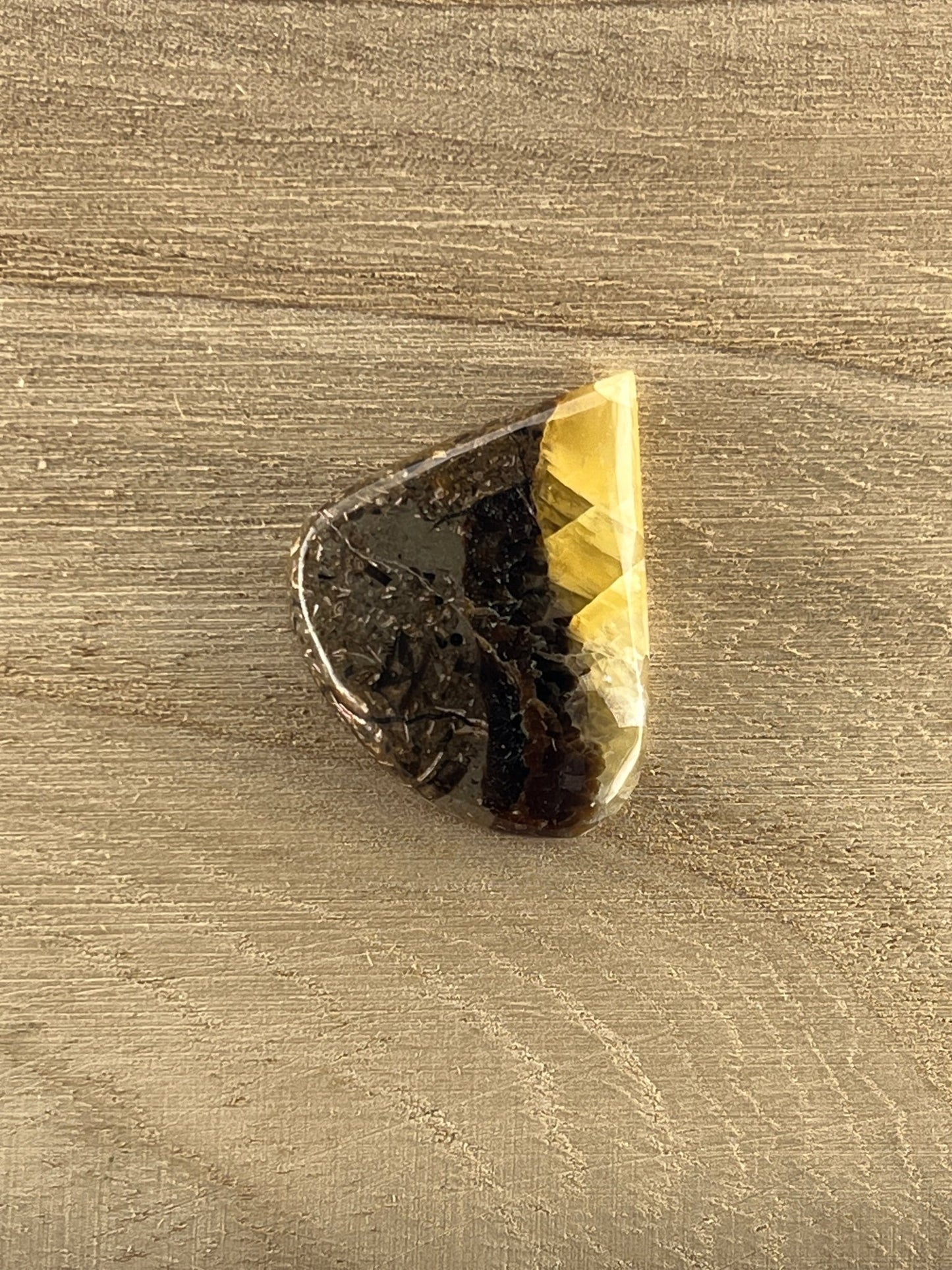 Septaria Jaune n°4 (2,9cm x 2,3cm) - Solyluna Macramé