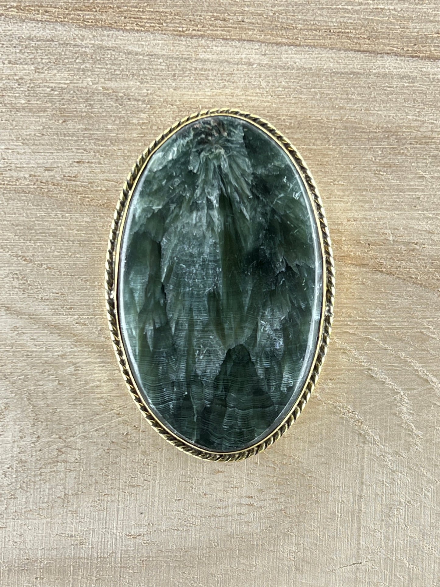 Séraphinite sertie doré n°D3 (4,8cm x 3,2cm) - Solyluna Macramé