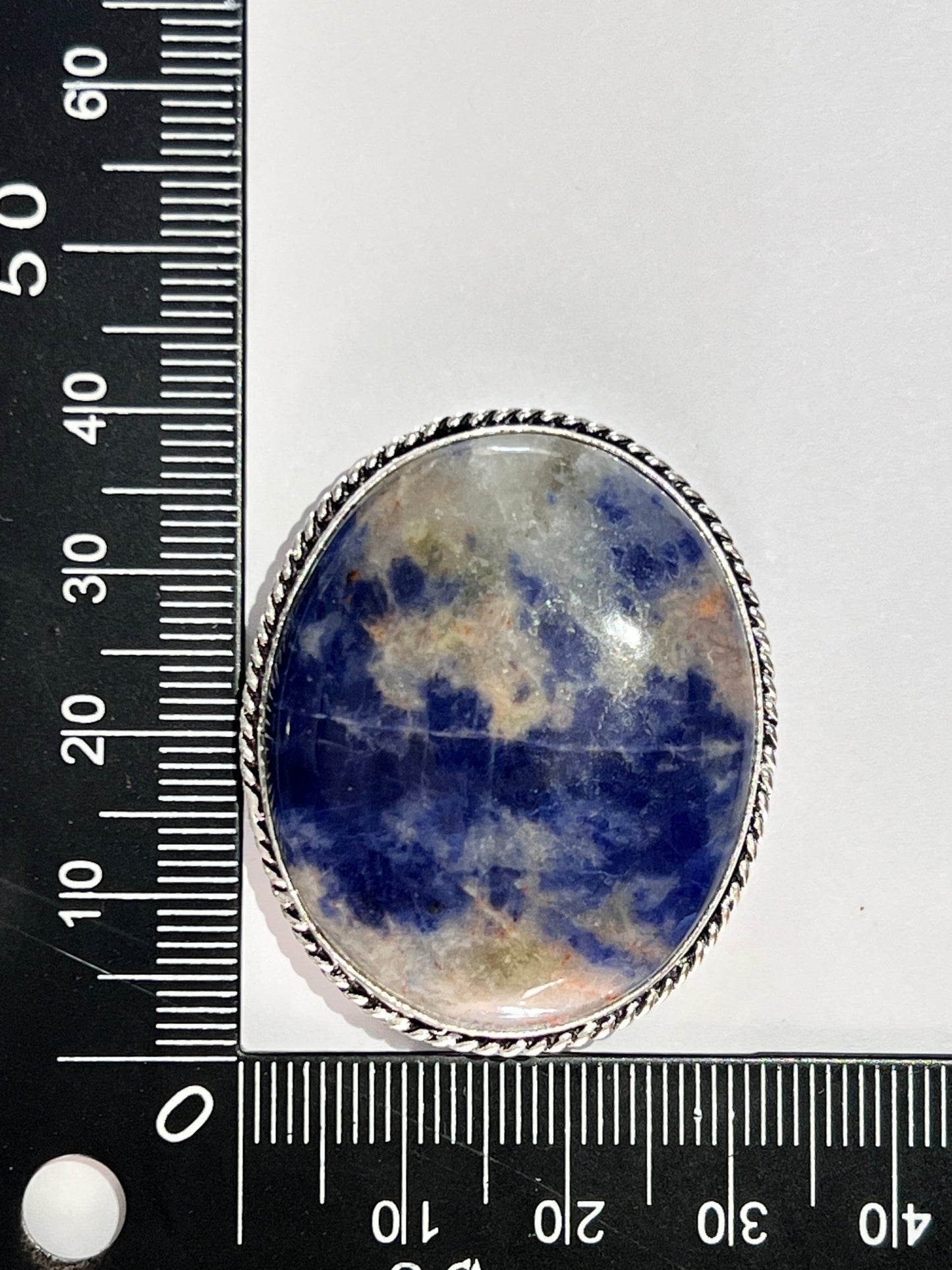 Sodalite sertie argenté n°A1 (4cm x 3,3cm) - Solyluna Macramé