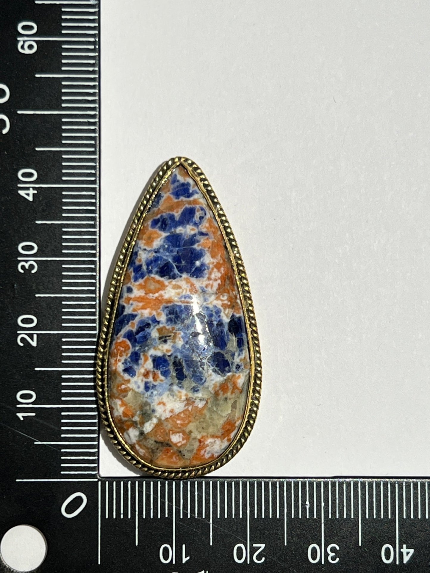 Sodalite sertie doré n°D2 (4,3cm x 2,9cm) - Solyluna Macramé