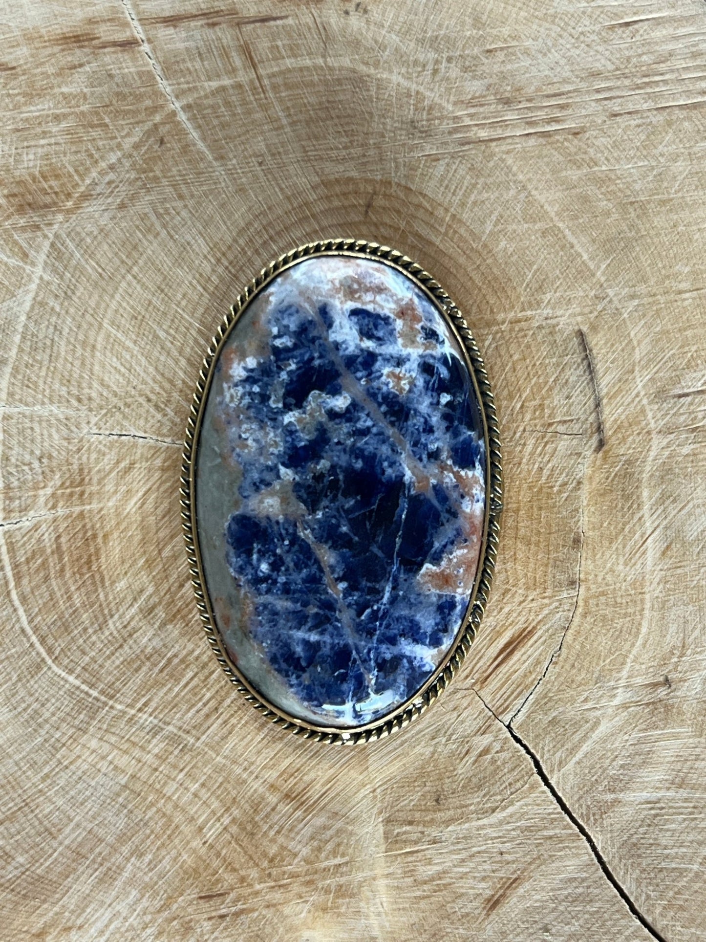 Sodalite sertie doré n°D5 (4,2cm x 2,6cm) - Solyluna Macramé