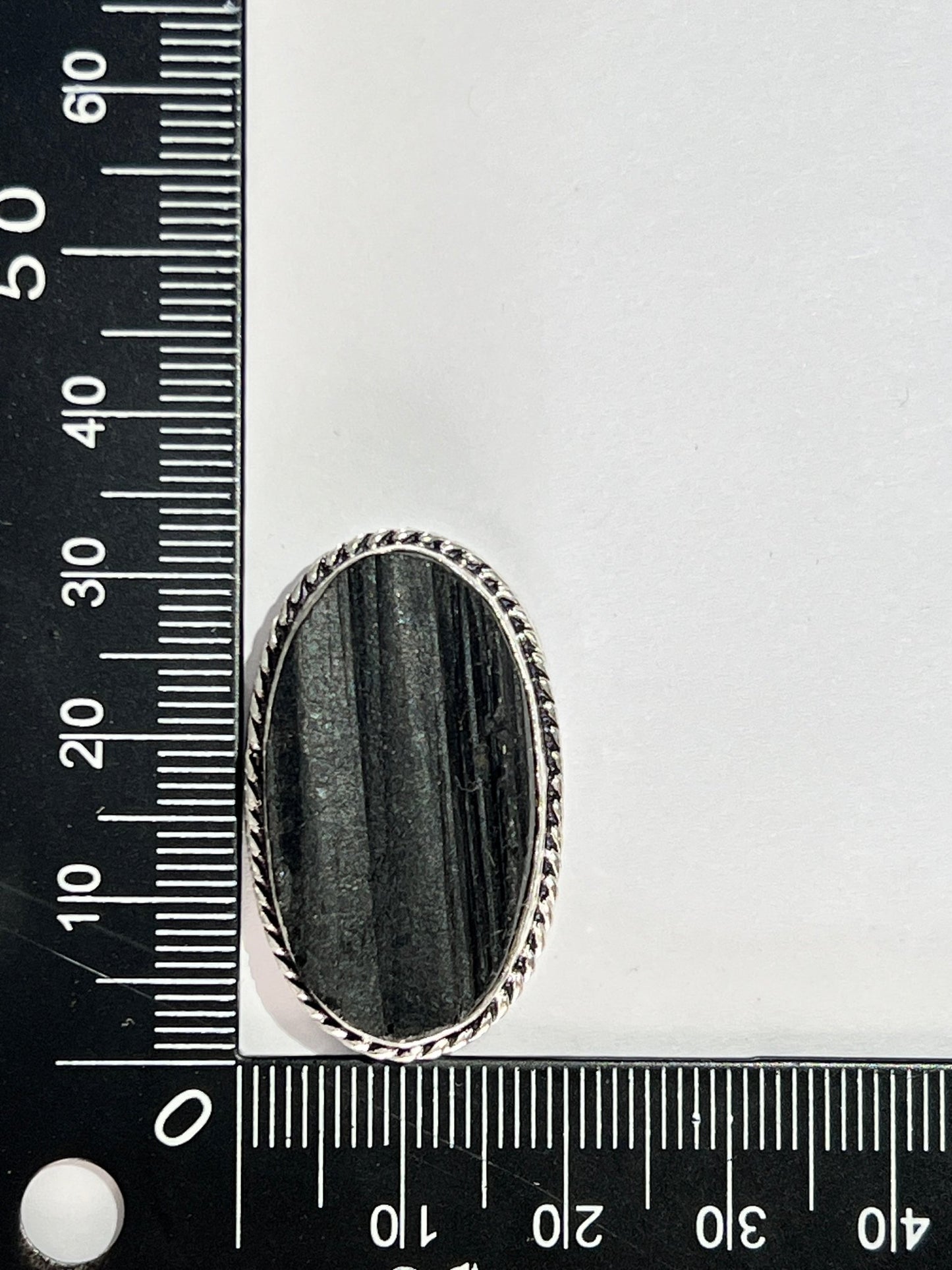 Tourmaline sertie argenté n°A1 (3,3cm x 2cm) - Solyluna Macramé