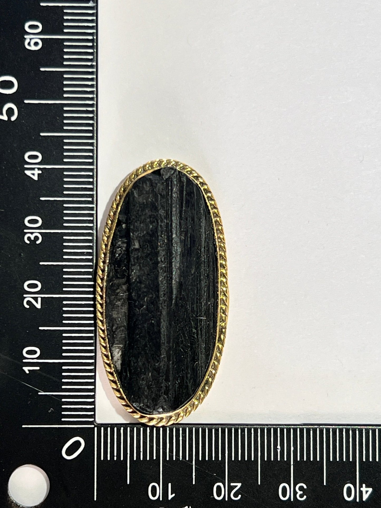 Tourmaline sertie doré n°D1 (4cm x 2cm) - Solyluna Macramé