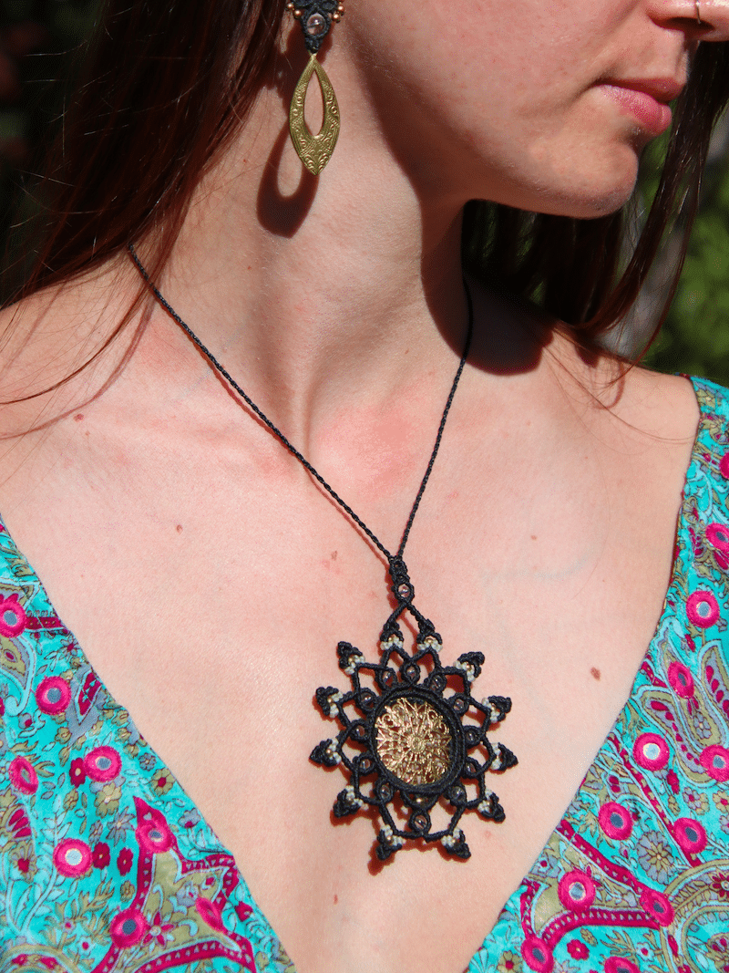 Vidéo collier "Loli" - Solyluna Macramé